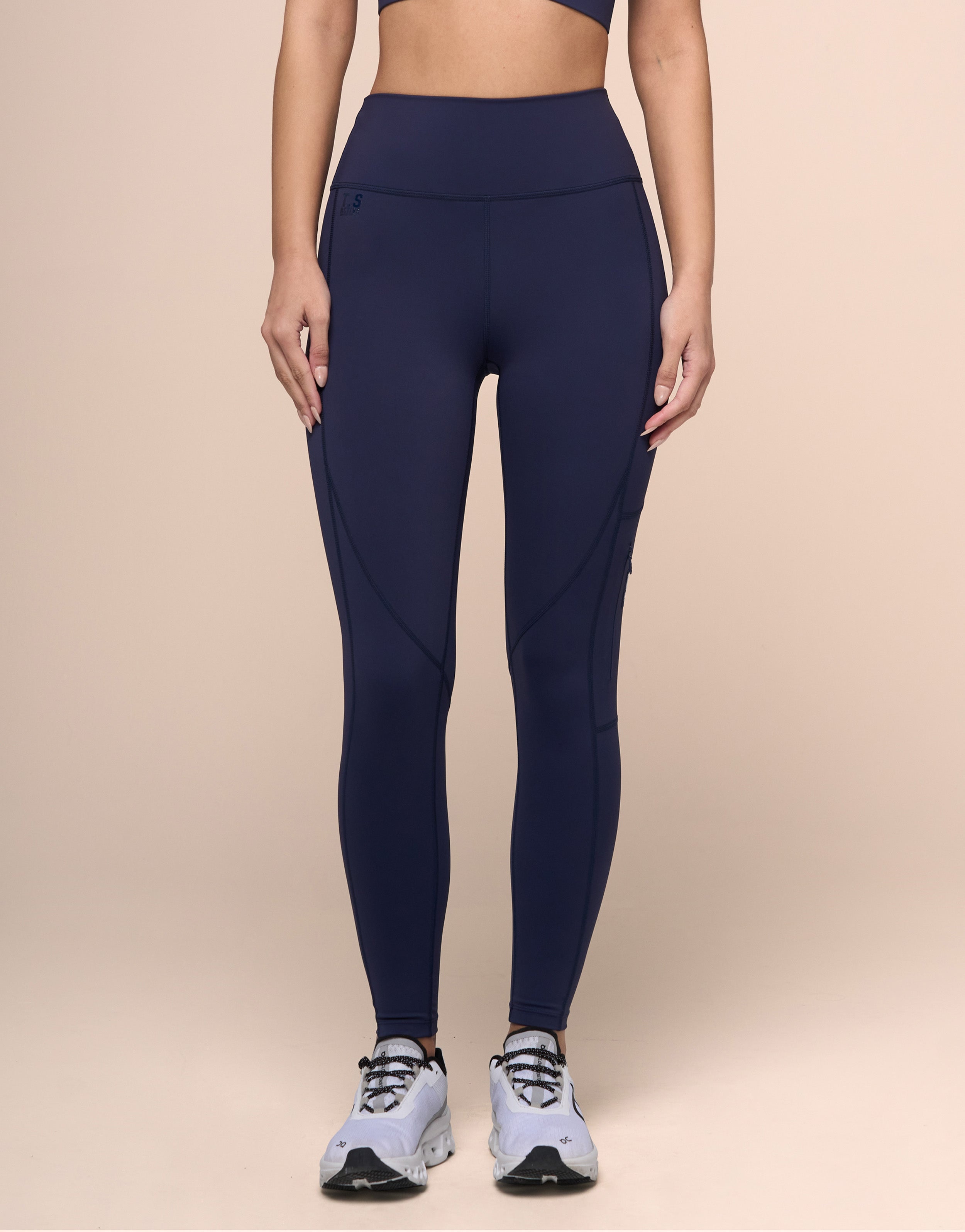 KNITTED NAVY LEGGING