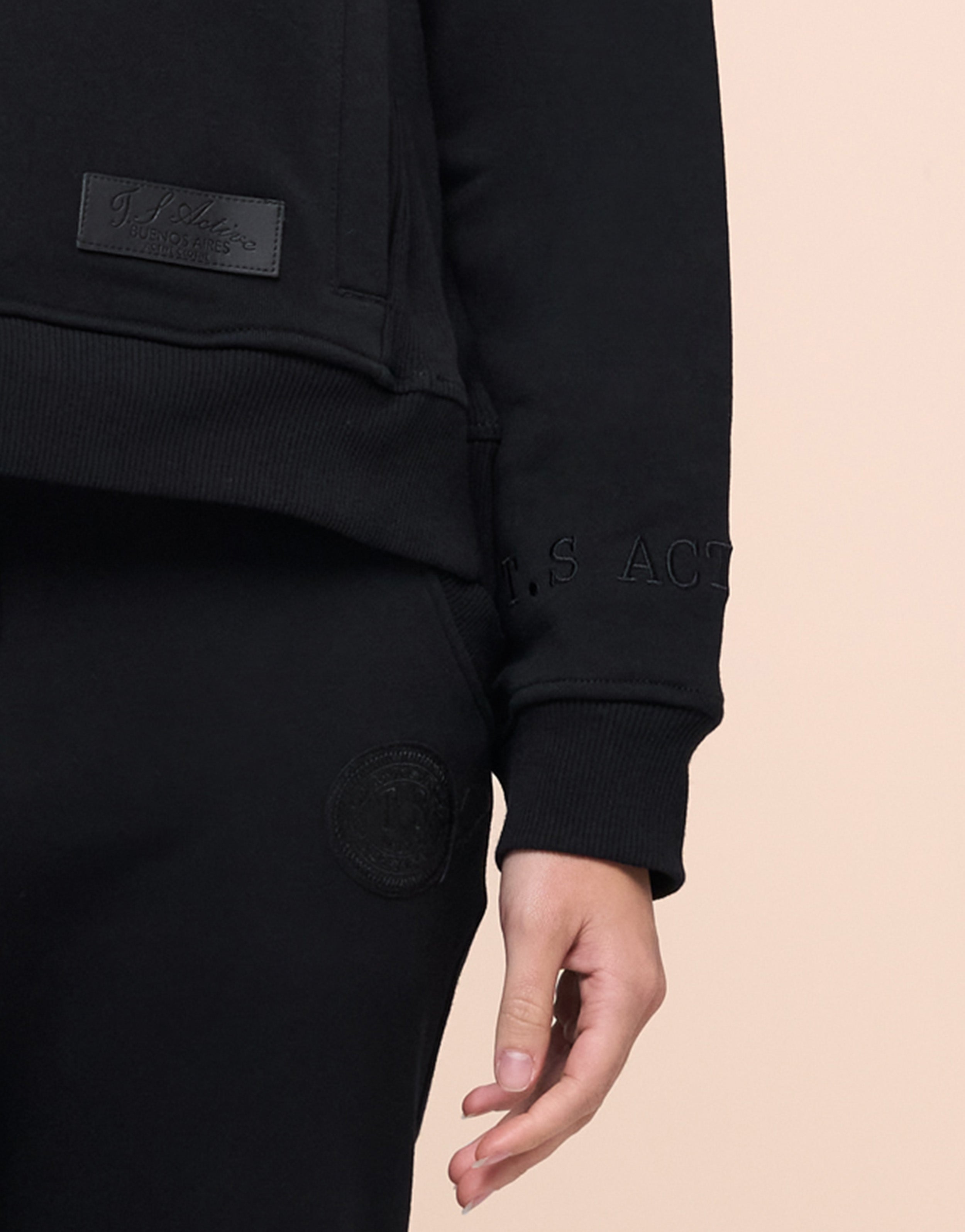 TERRA BLACK HOODIE