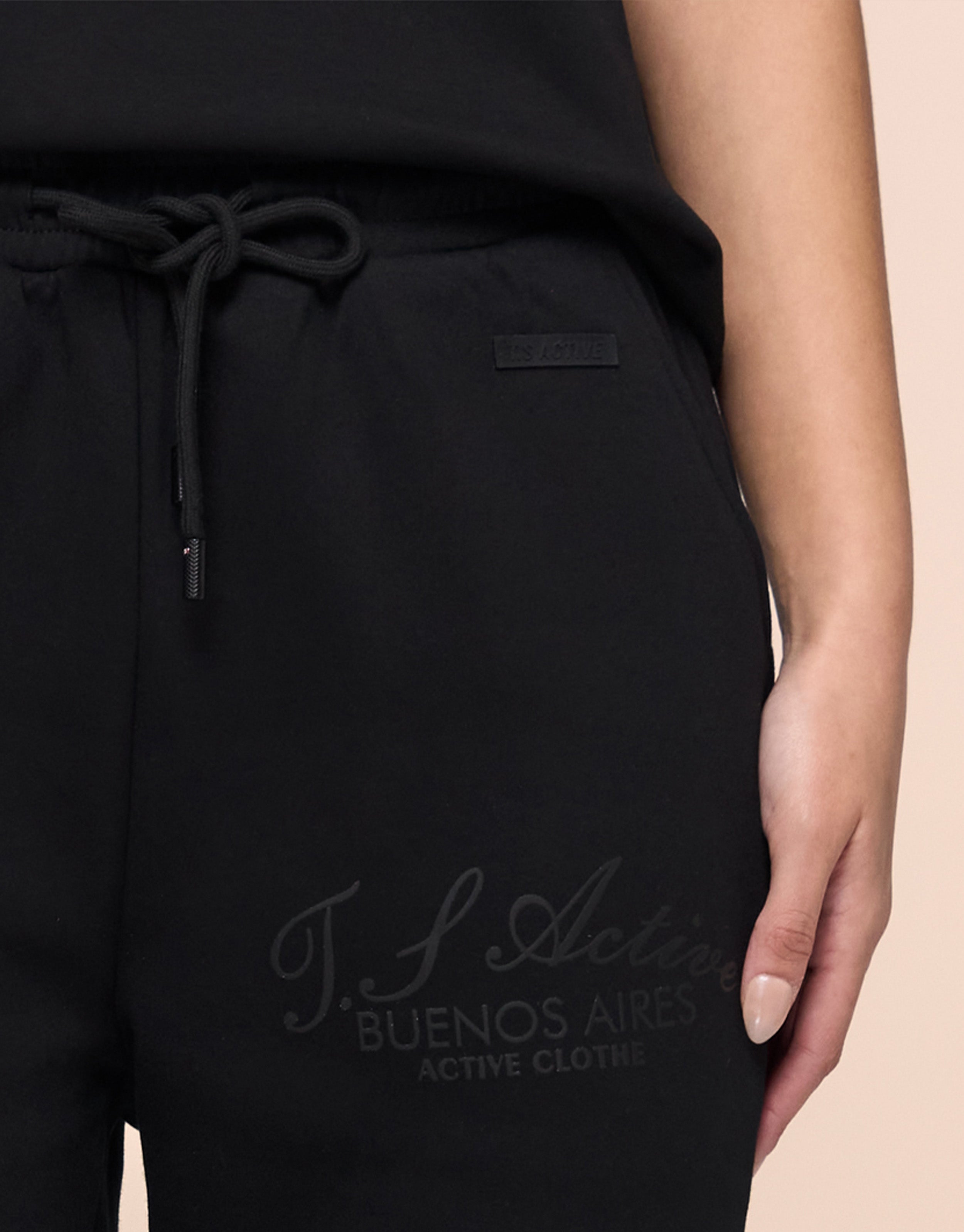 VERSALLES BLACK JOGGER