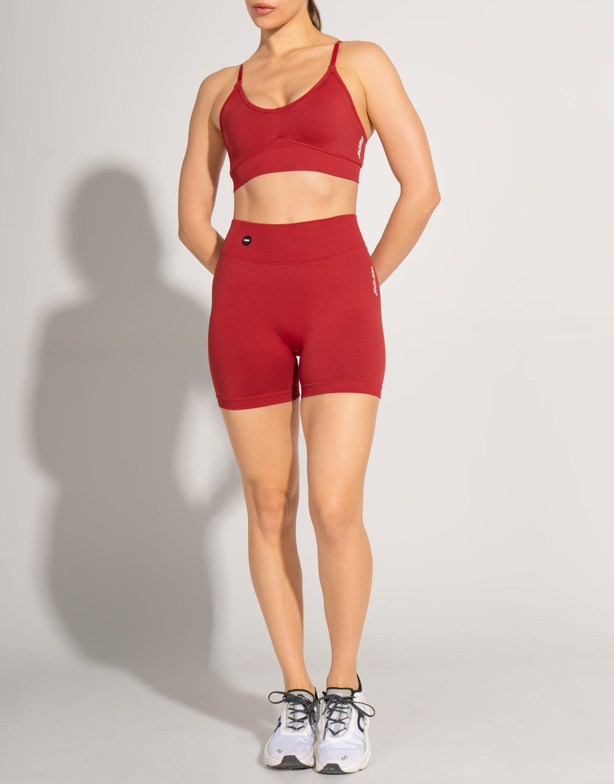ORBIT RED SHORT SEAMLESS