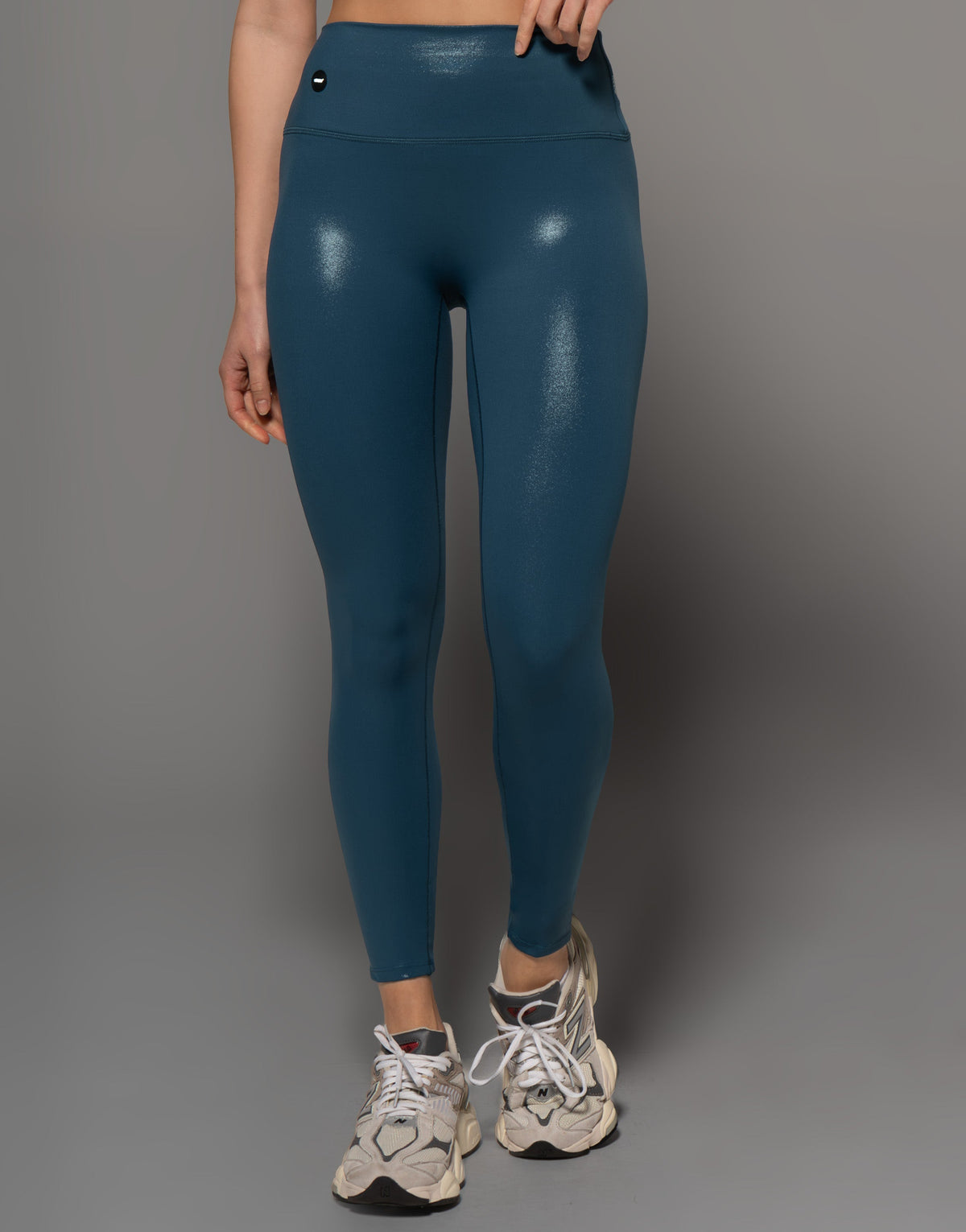 NAVY SHINE LEGGING