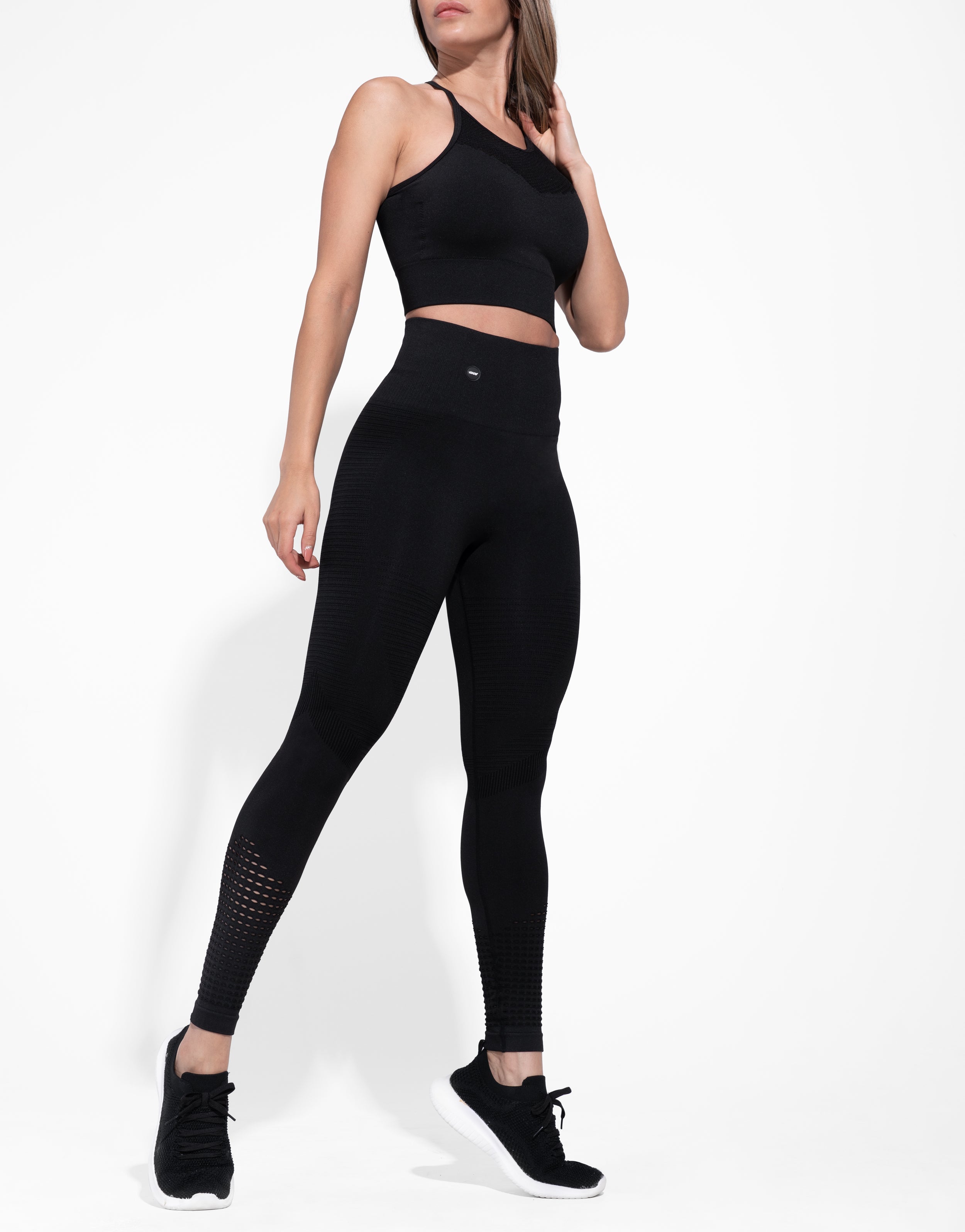 BLACK BREATHER SEAMLESS TOP