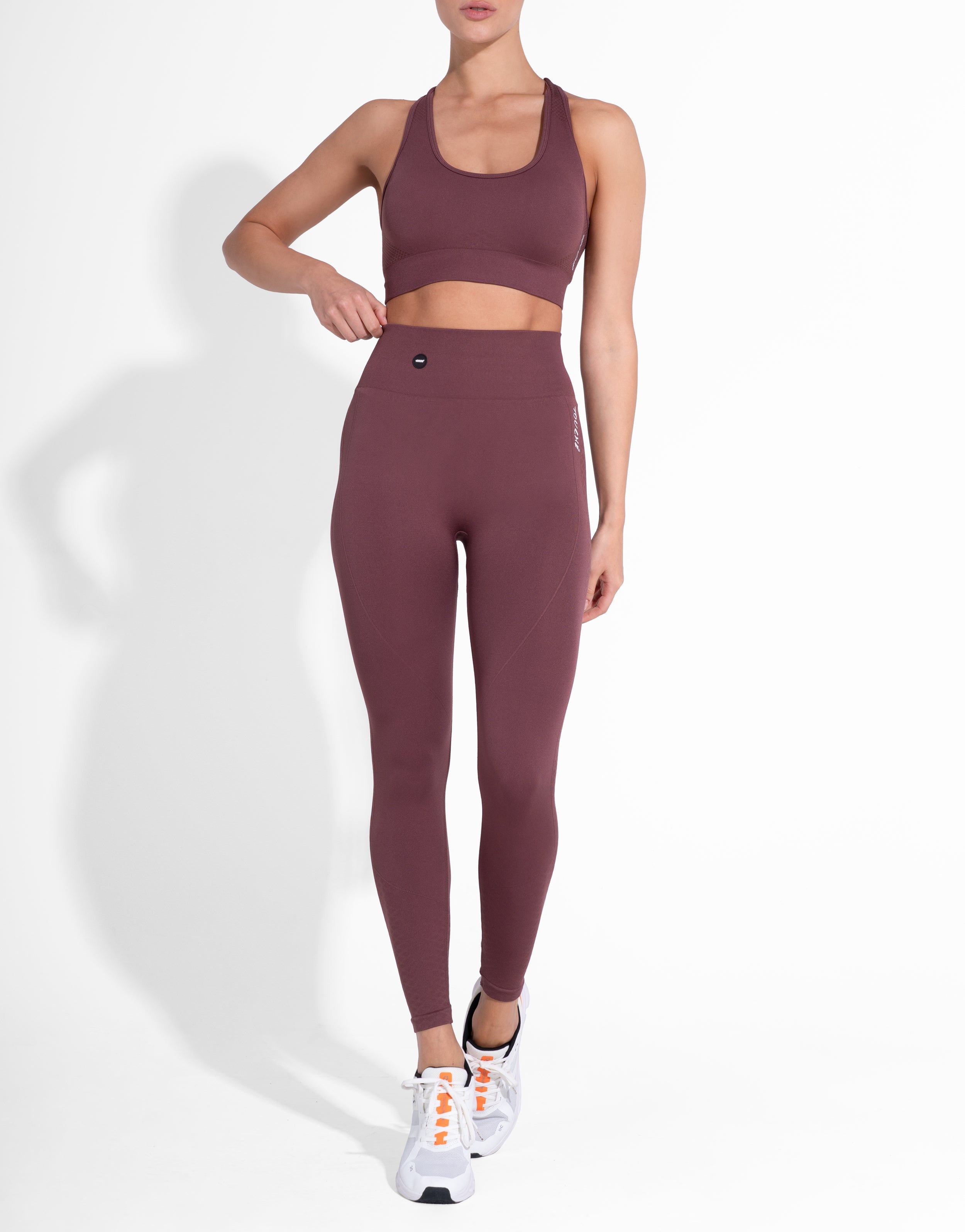 AEREO BROWN SEAMLESS