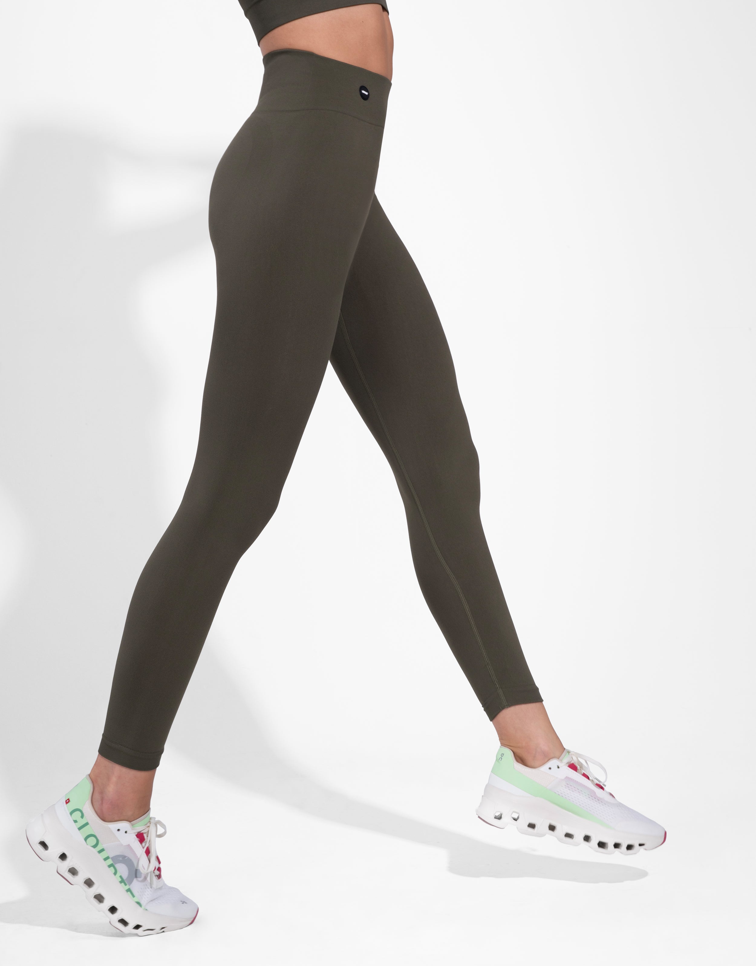 BASE OLIVE SEAMLESS