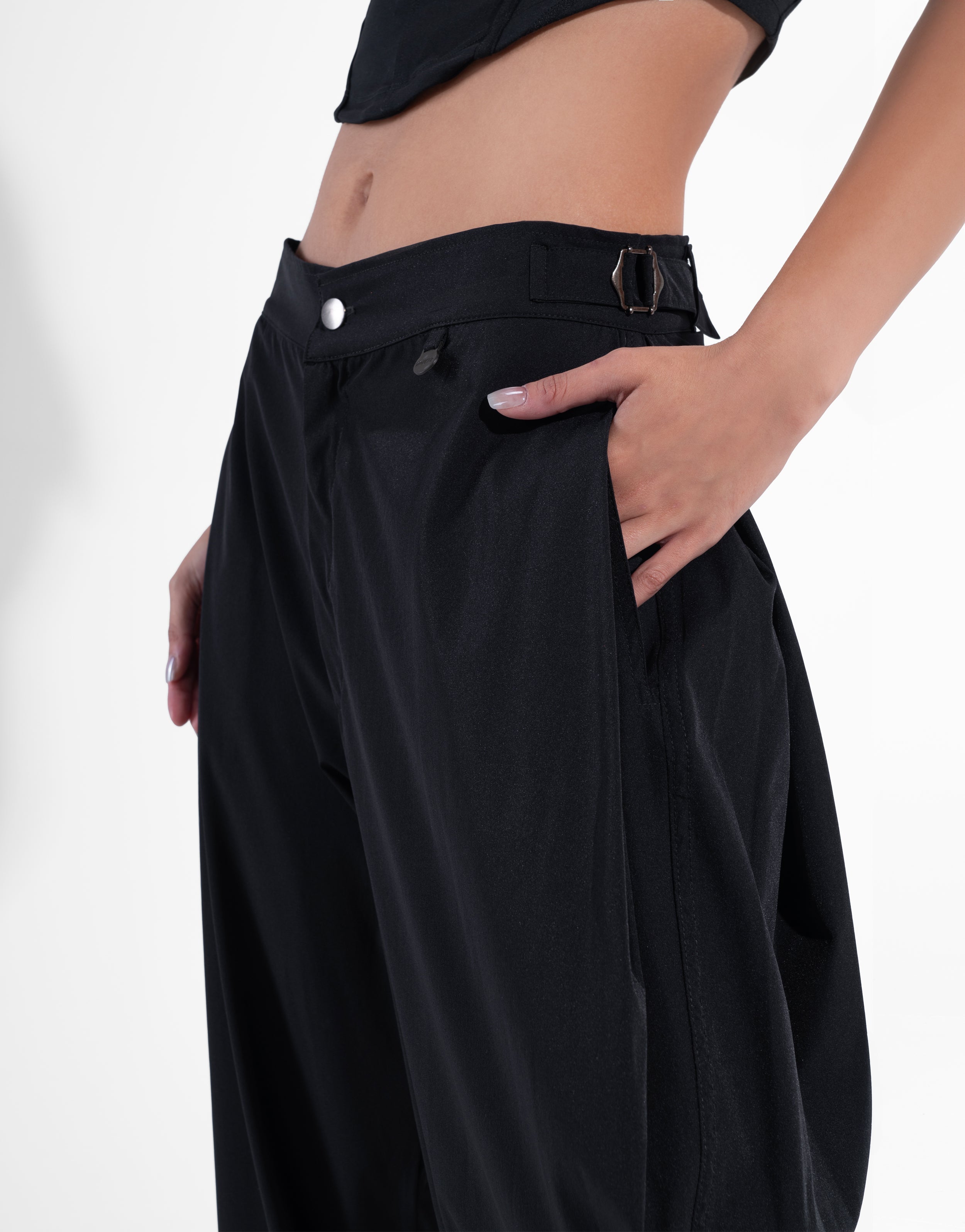 BAGGY BLACK JOGGER