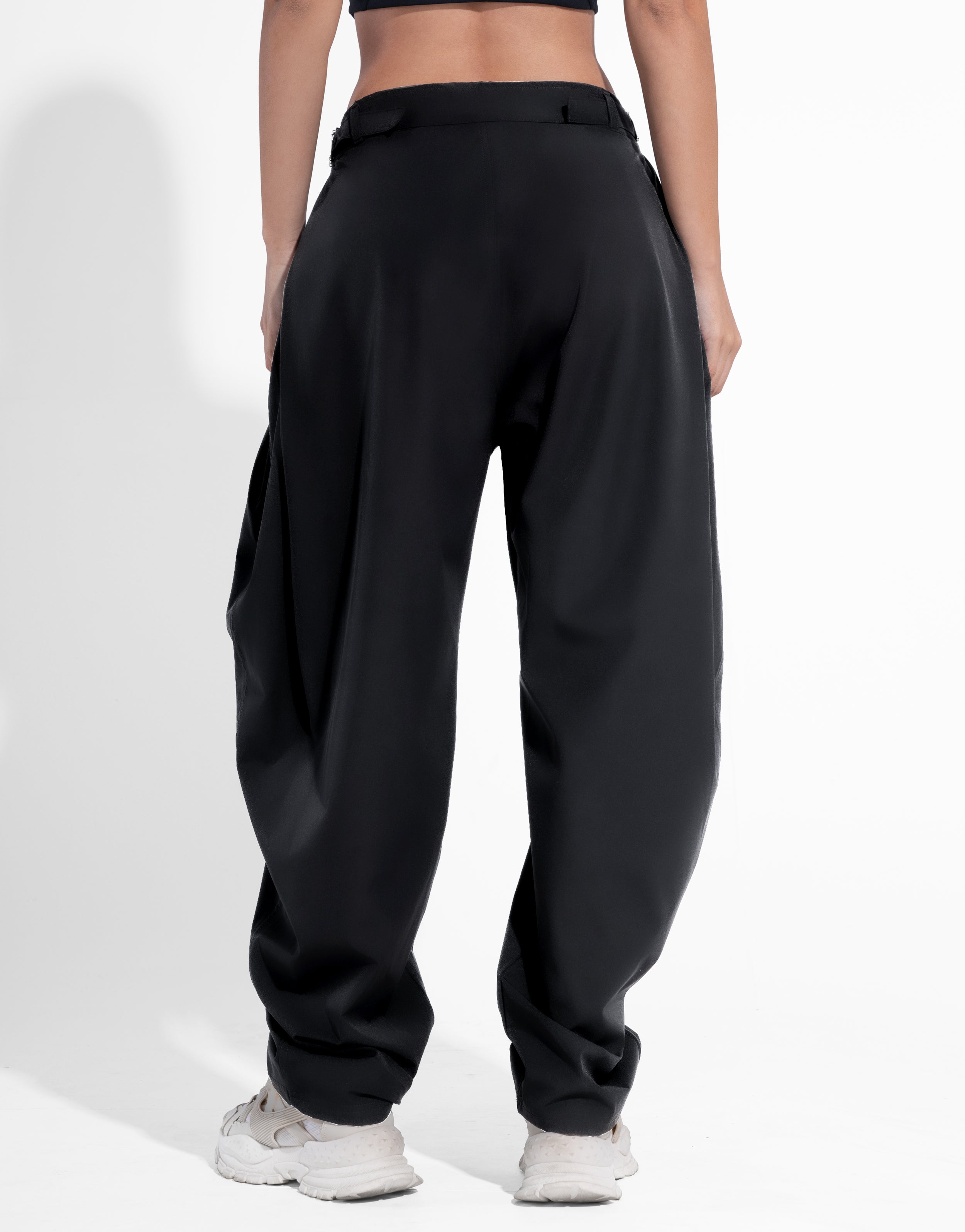 BAGGY NOIR JOGGER