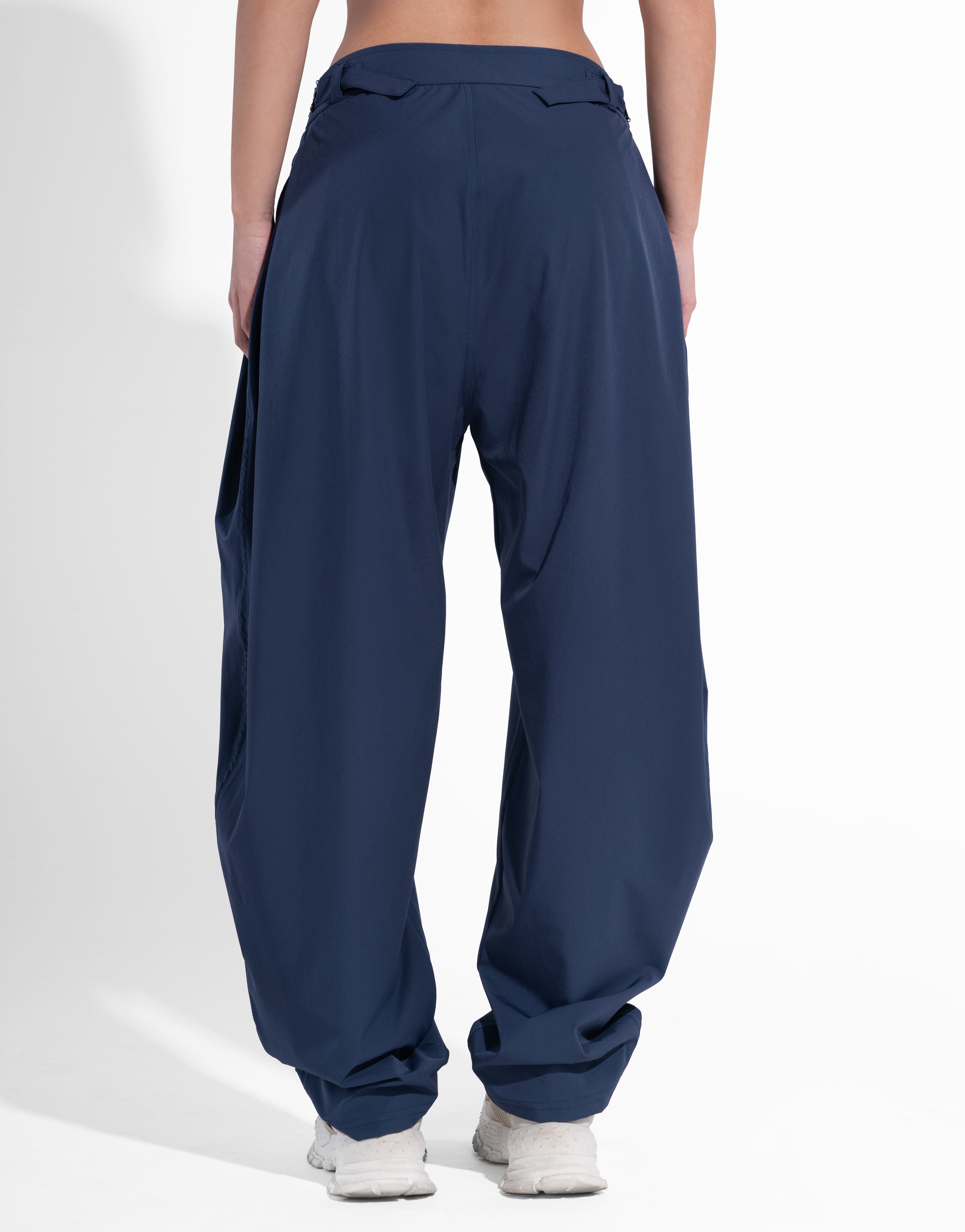 BAGGY NAVY JOGGER