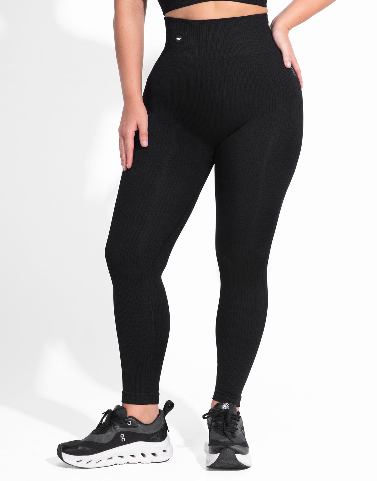 CURVE BLACK SEAMLESS