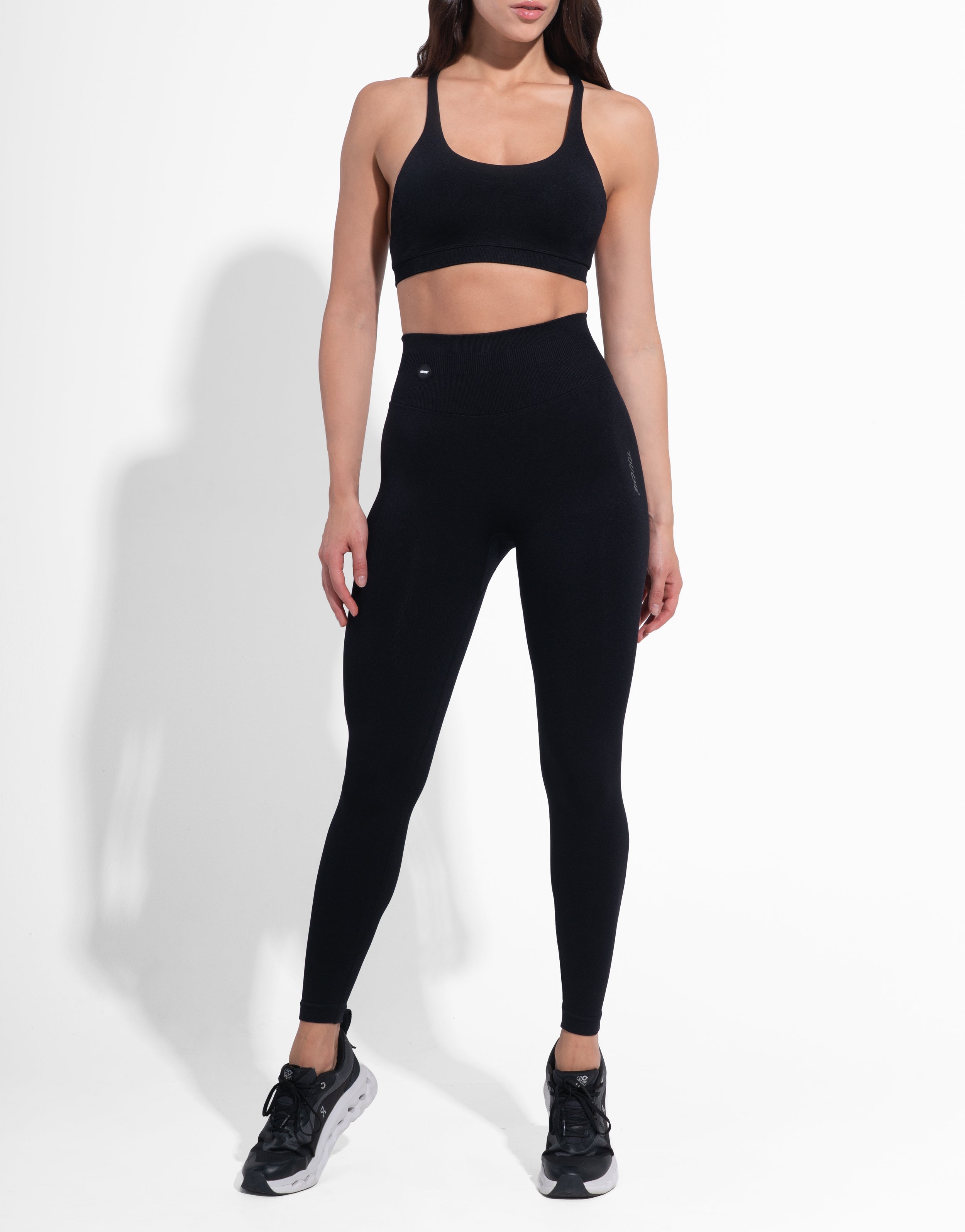 ELASTIC BLACK SEAMLESS