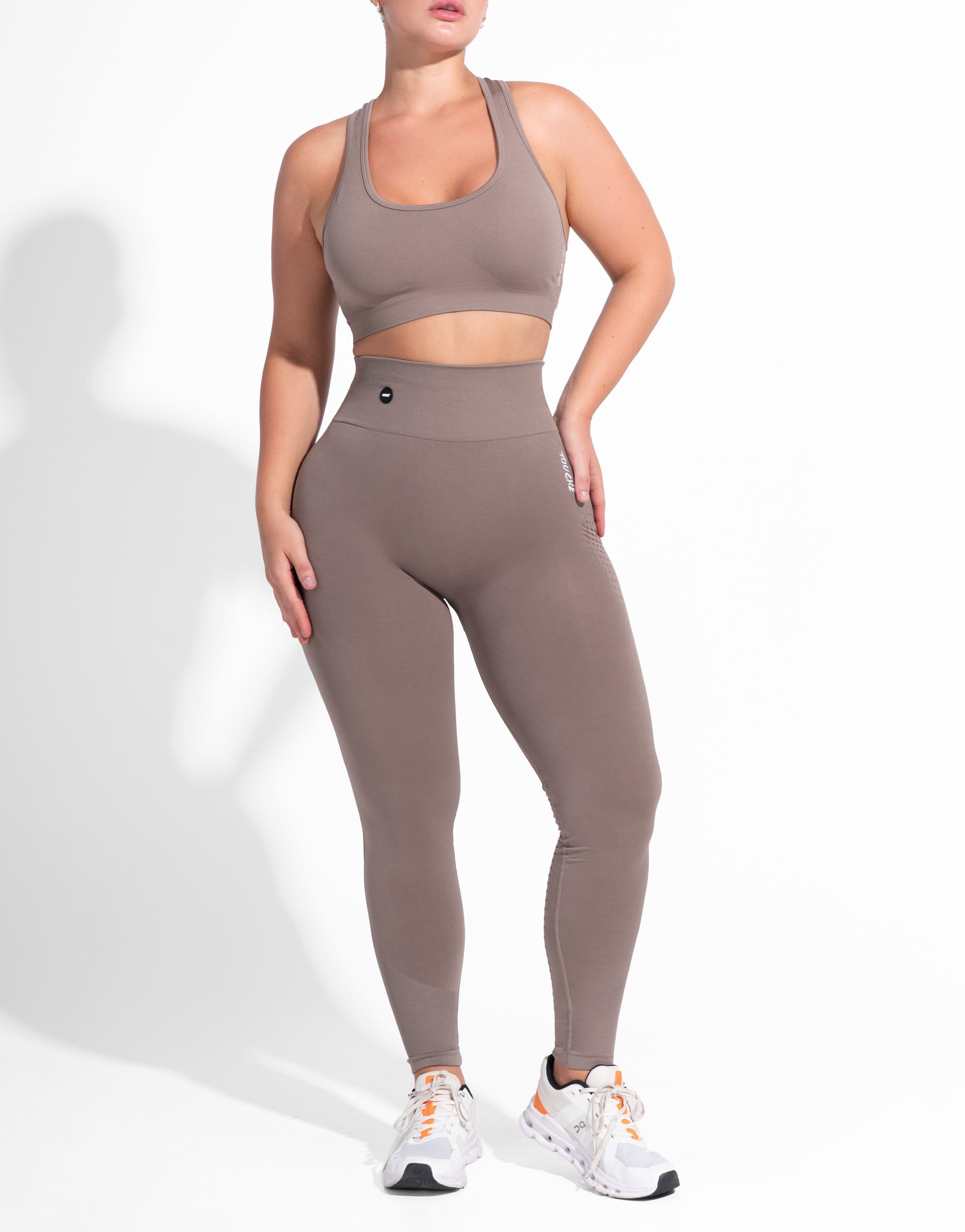 FLOW BEIGE TOP SEAMLESS
