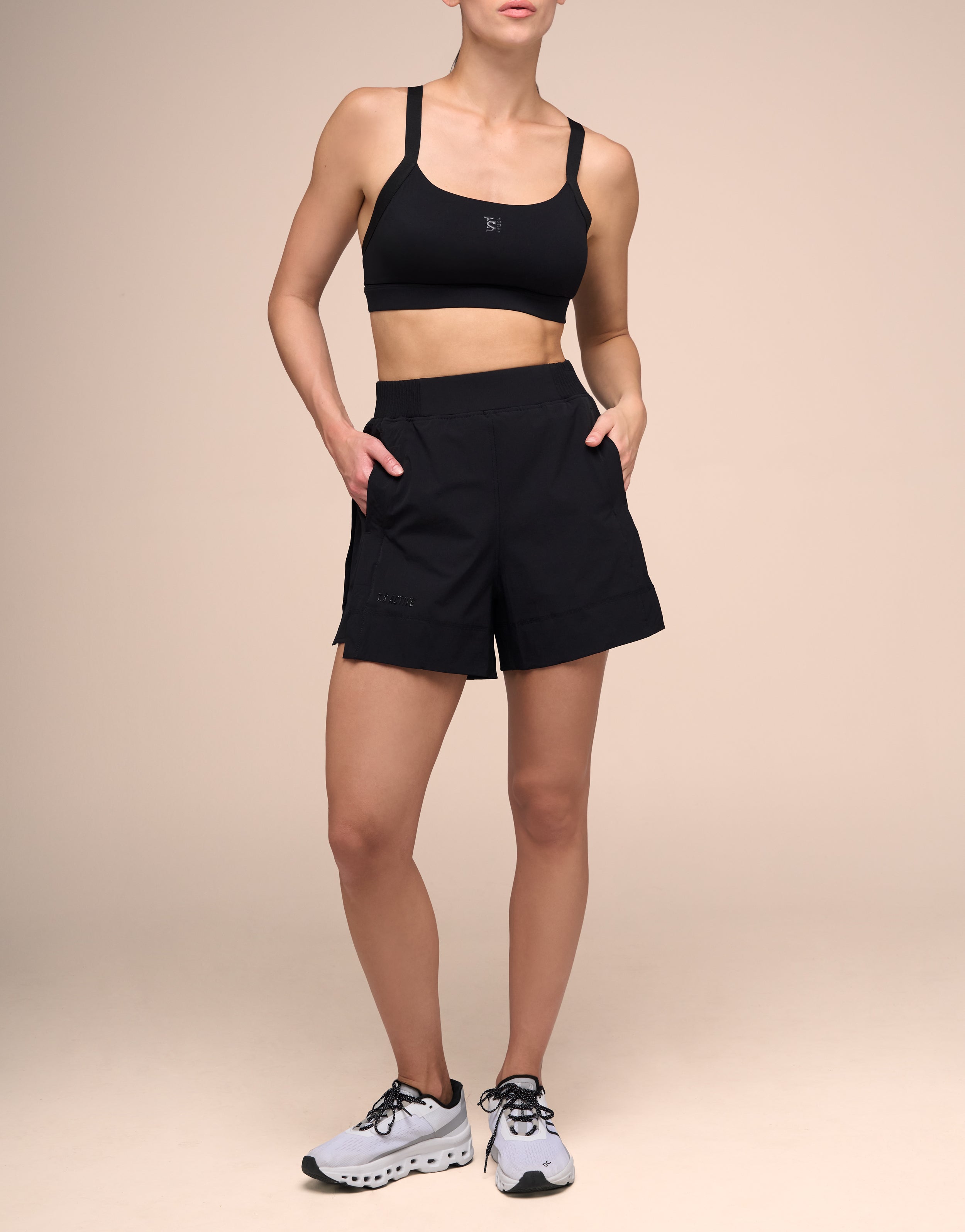 PALM BLACK SHORT