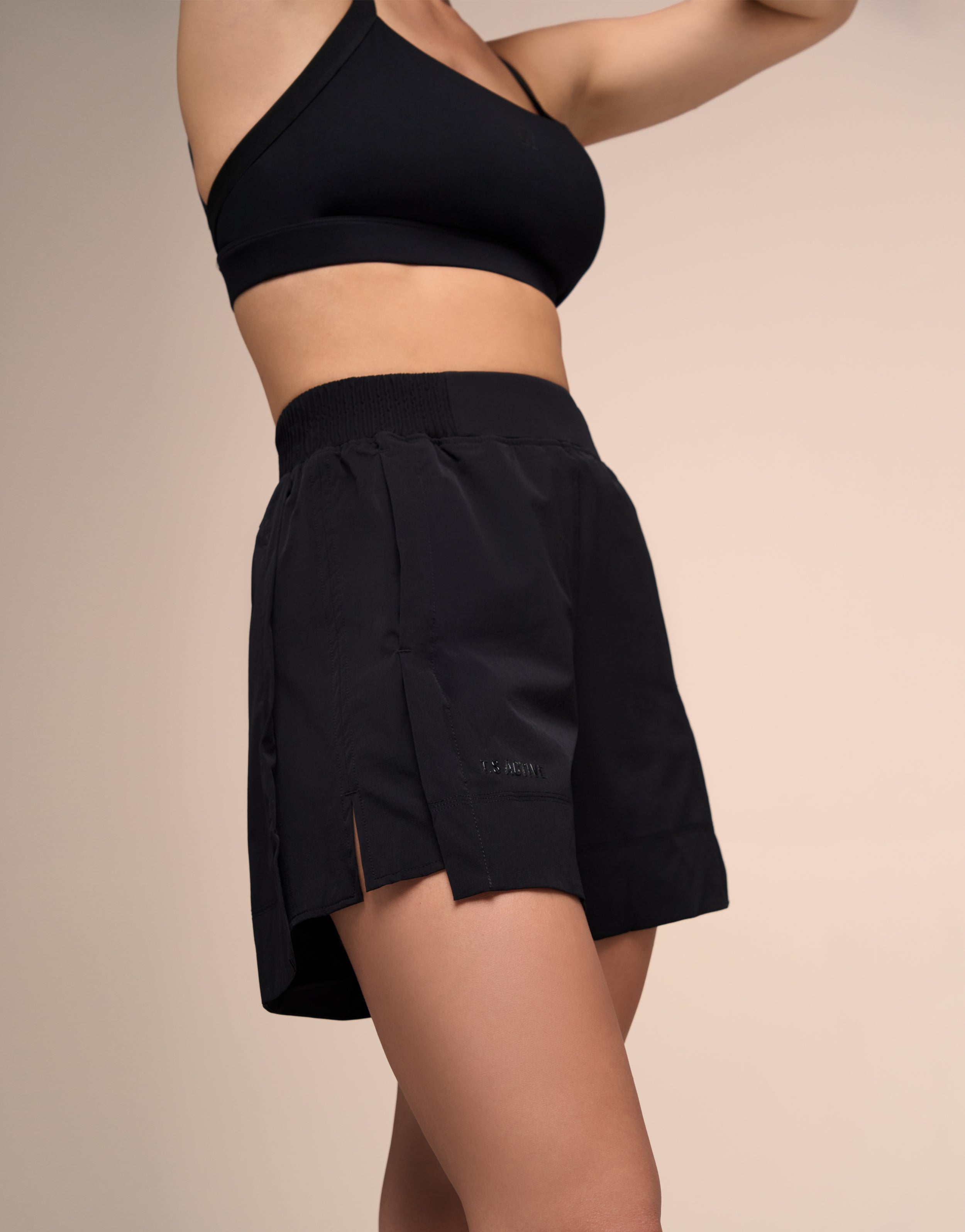 PALM BLACK SHORT
