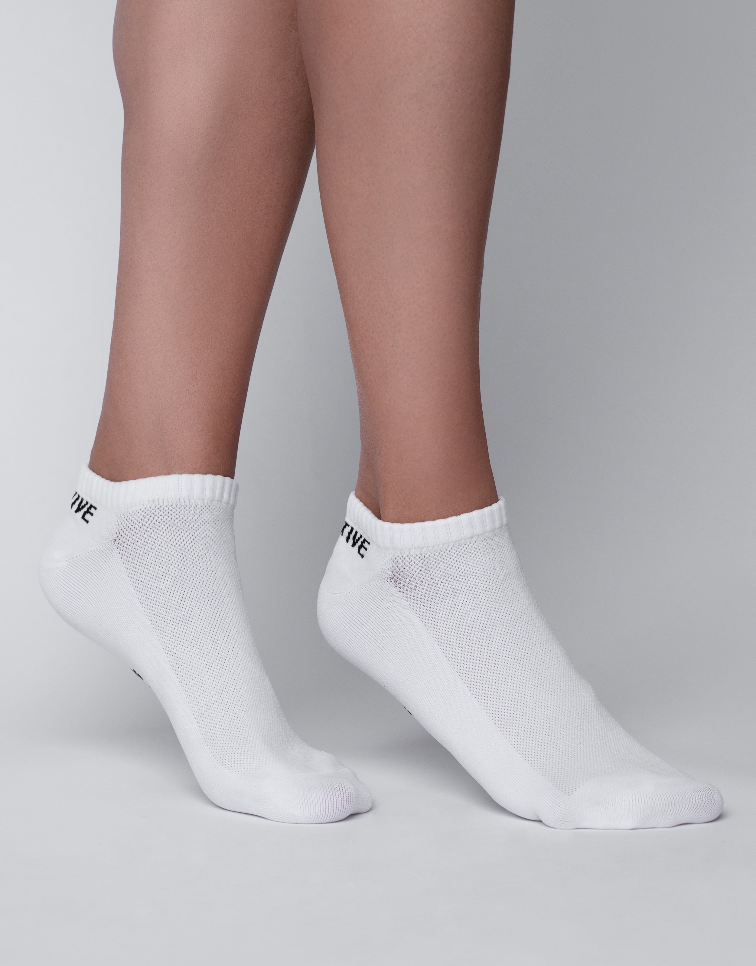 WHITE SHORT SOCKS PACK x 2