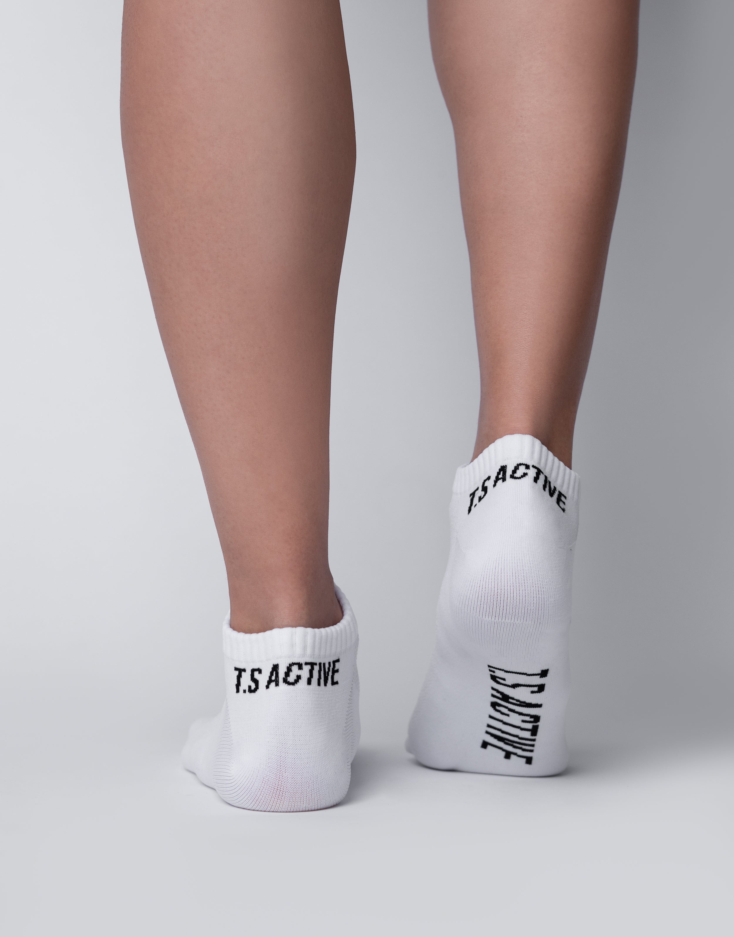 WHITE SHORT SOCKS PACK x 2