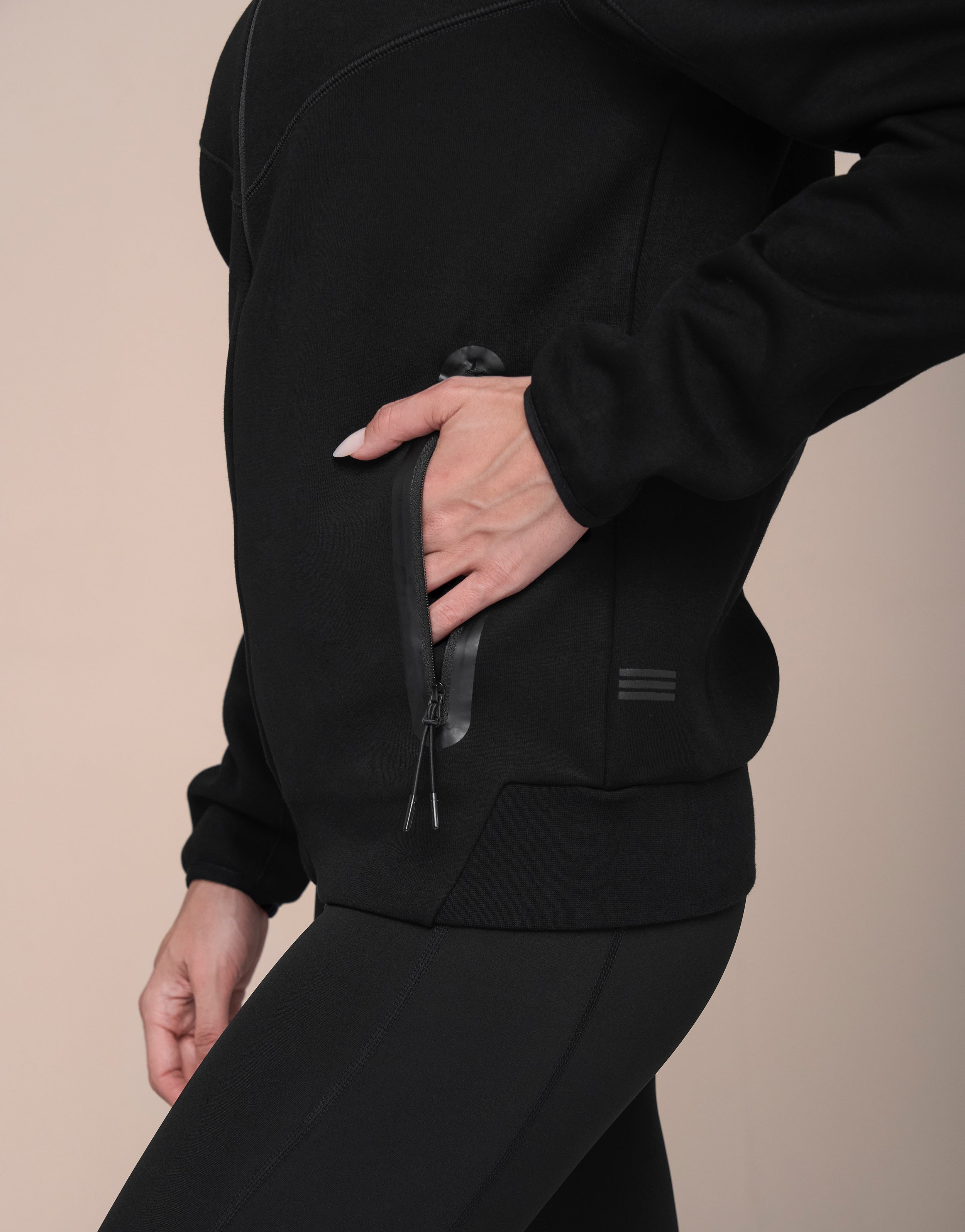TECH JACKET