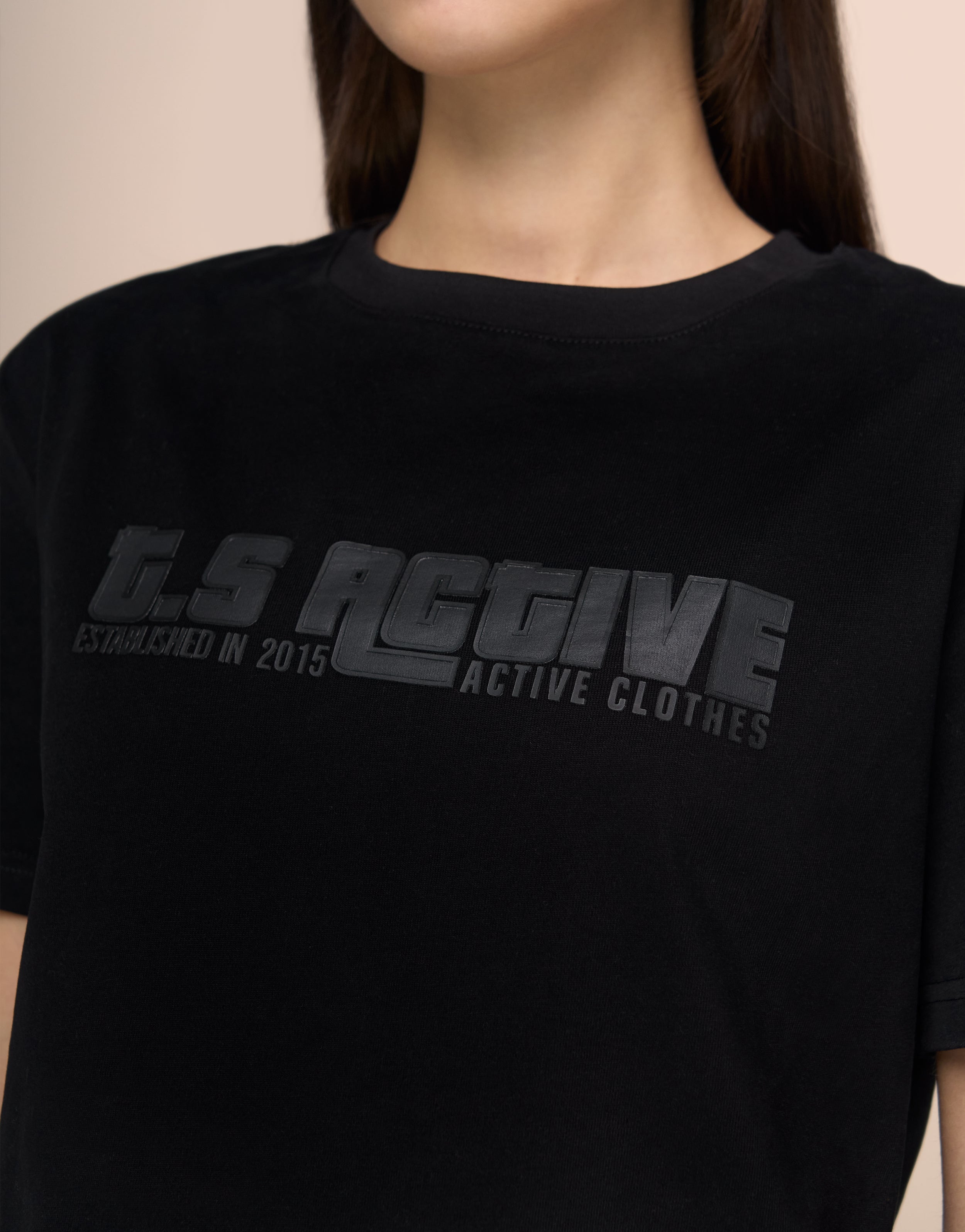 COLUMBIA BLACK TEE