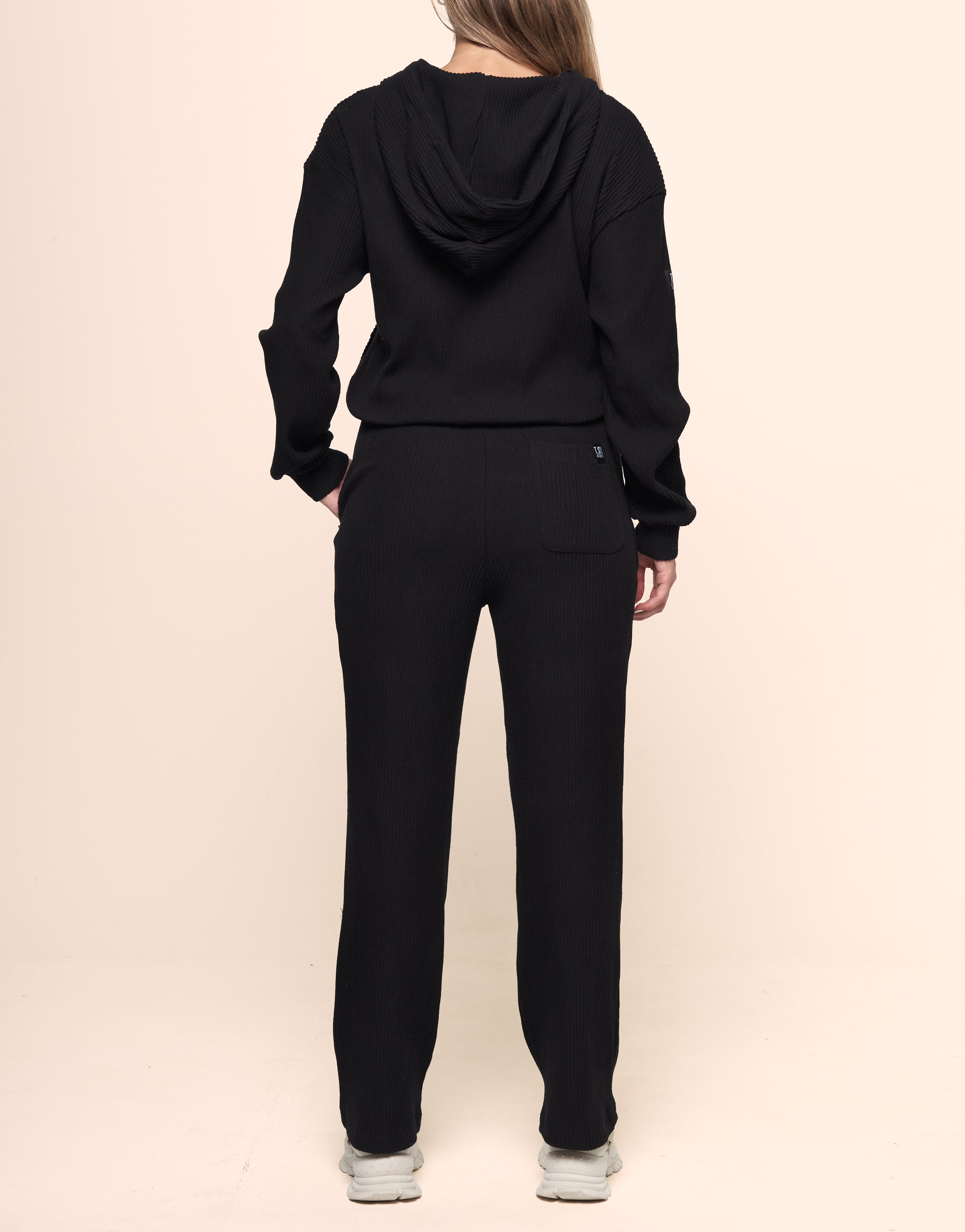 KNIT BLACK JACKET