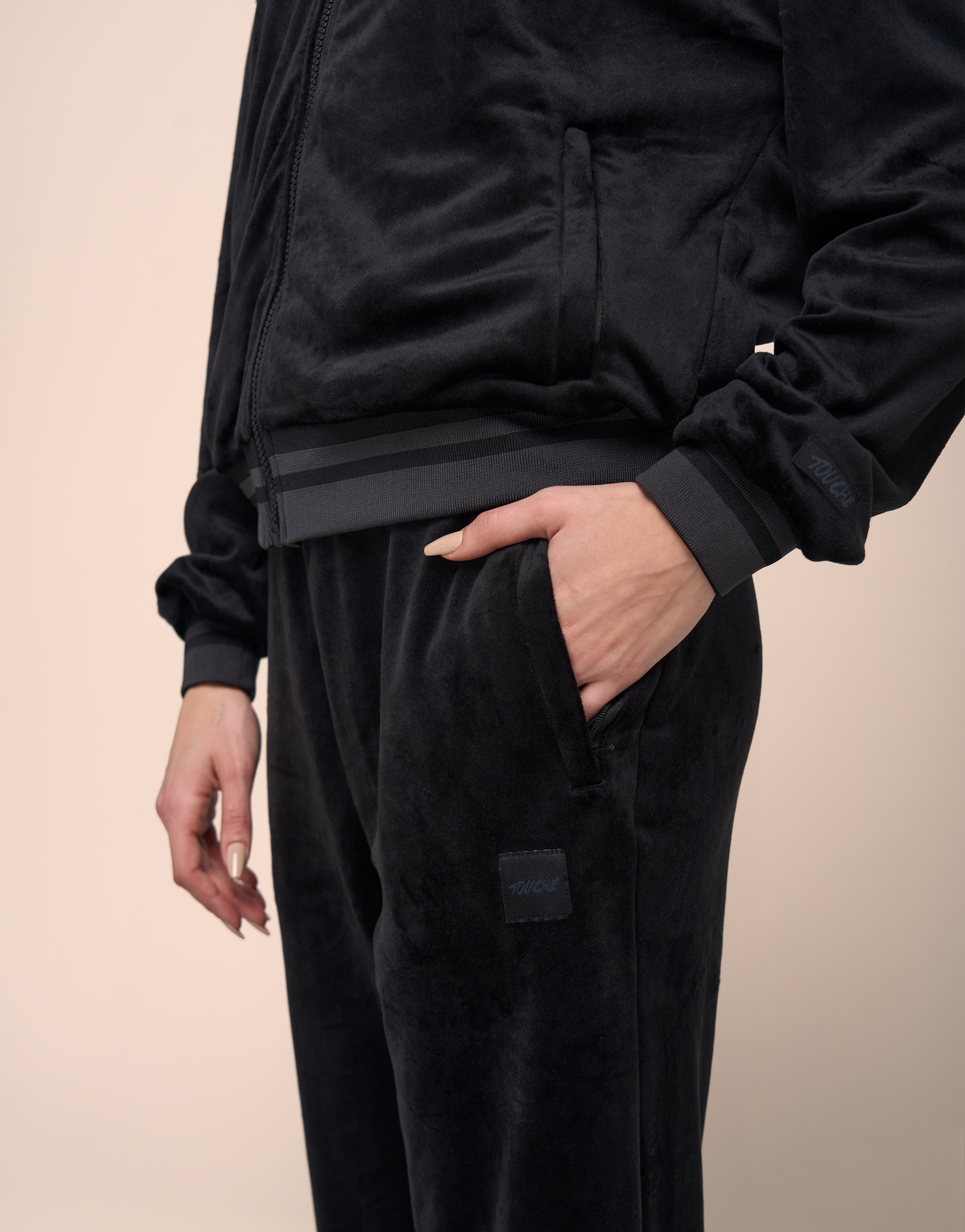 URBAN BLACK PANT