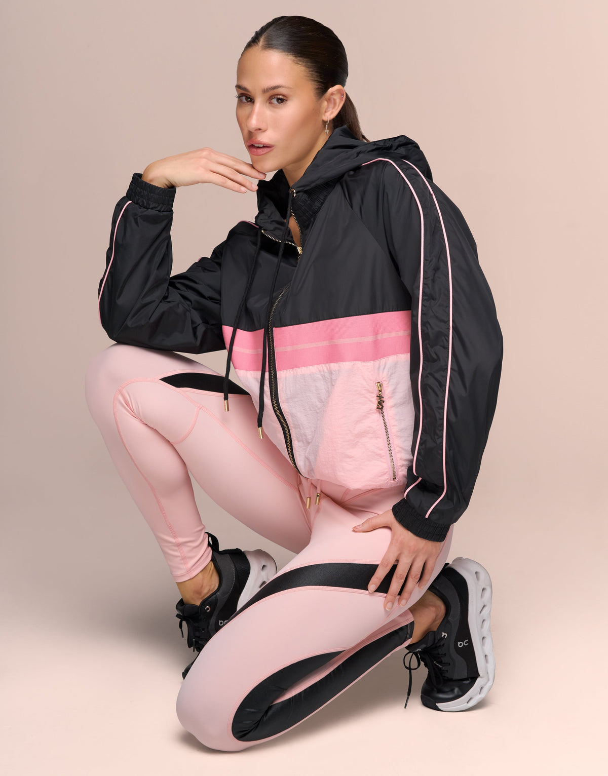 BARRE ROSE WINDBREAK