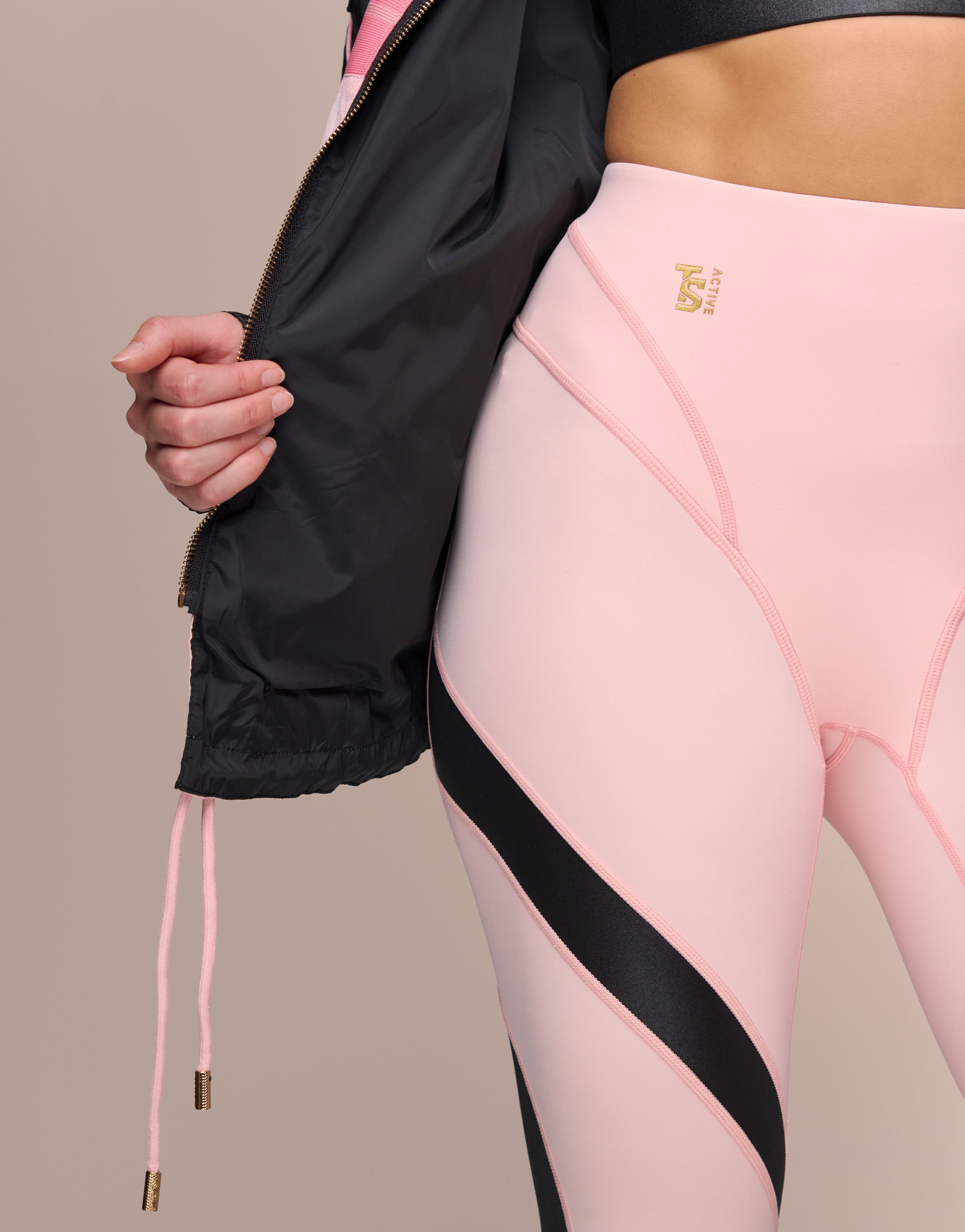 BARRE ROSE WINDBREAK