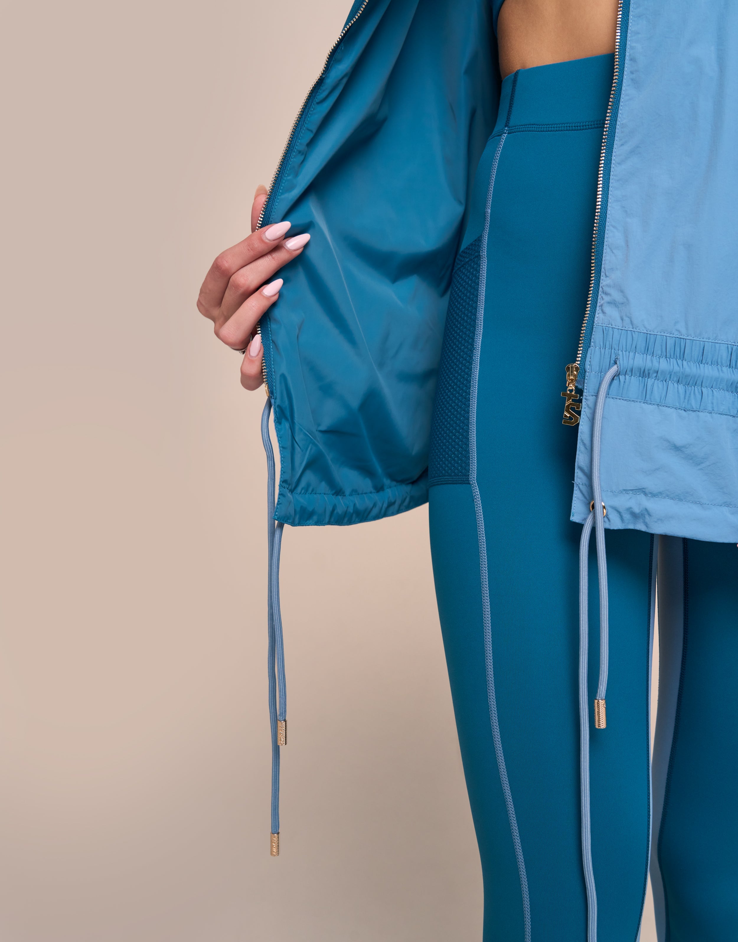 BLUE SPORT WINDBREAK