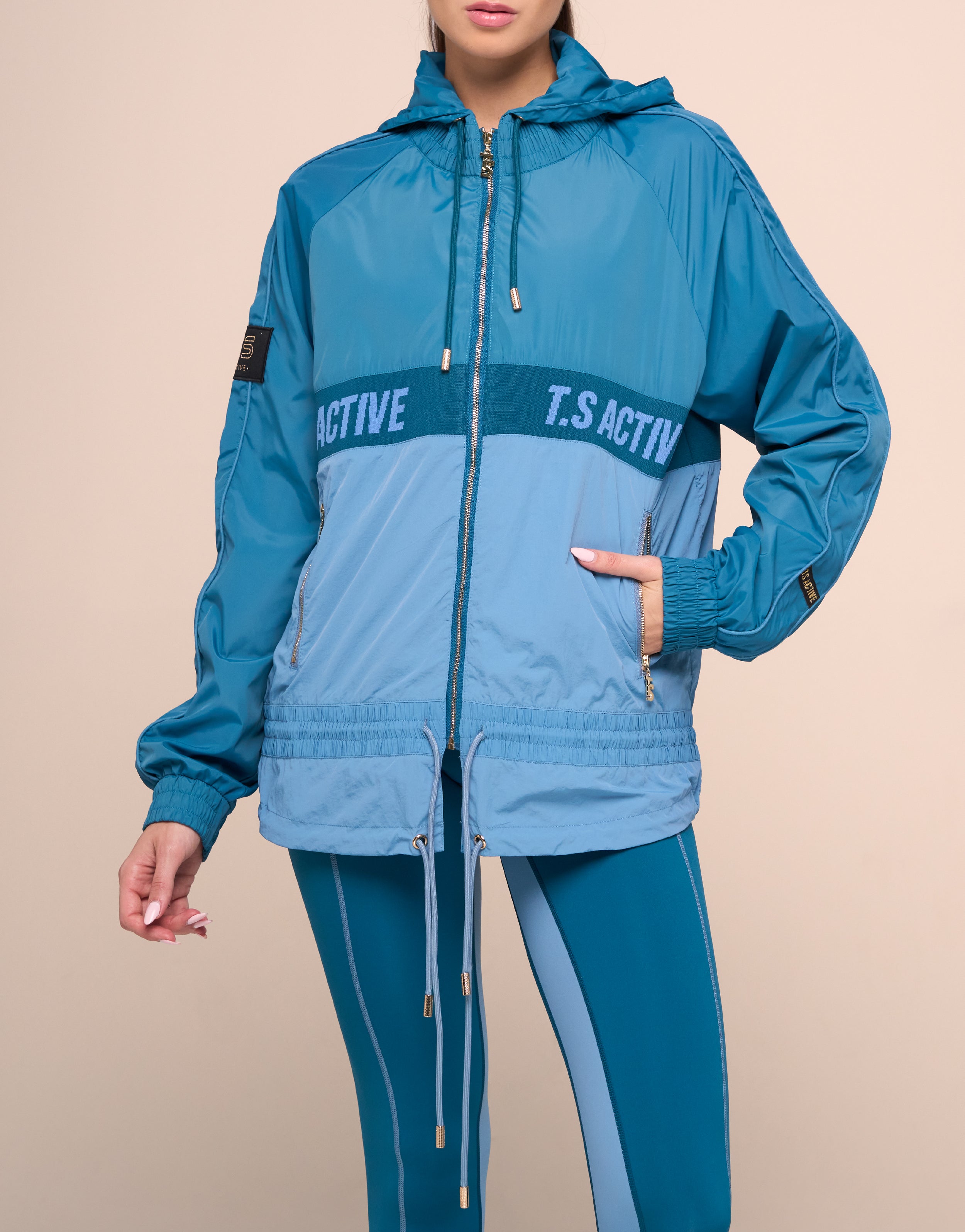 BLUE SPORT WINDBREAK