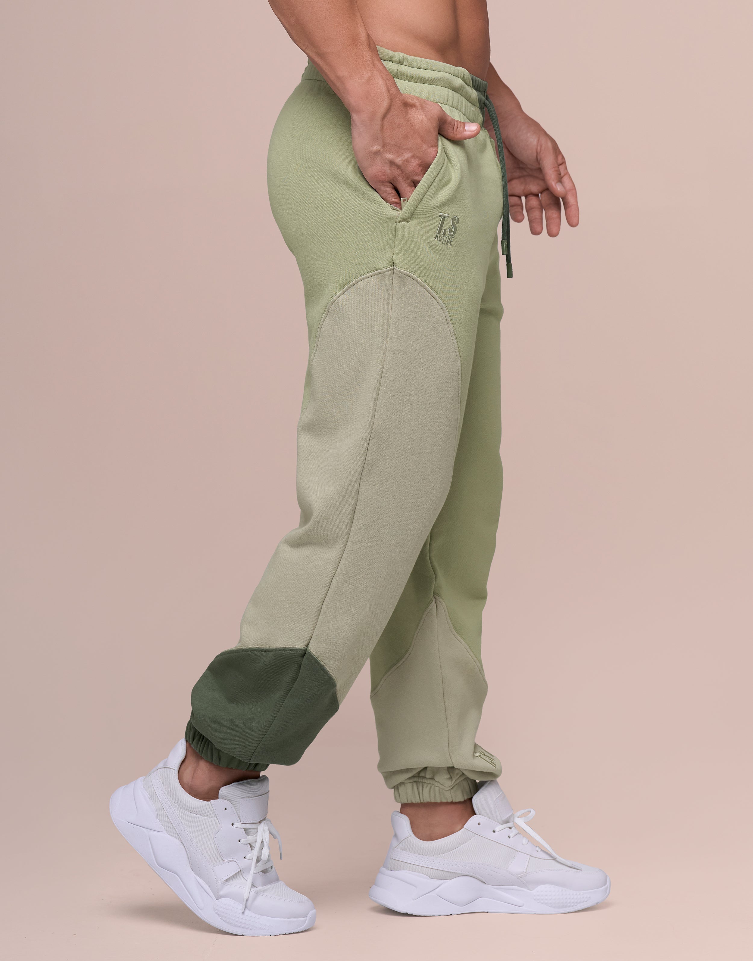 CLOUD ARMY JOGGER