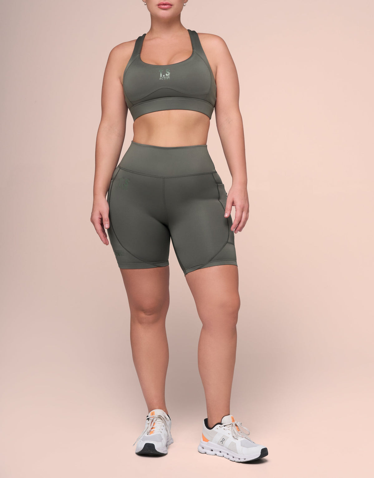 CLOUD BLACK SHORT