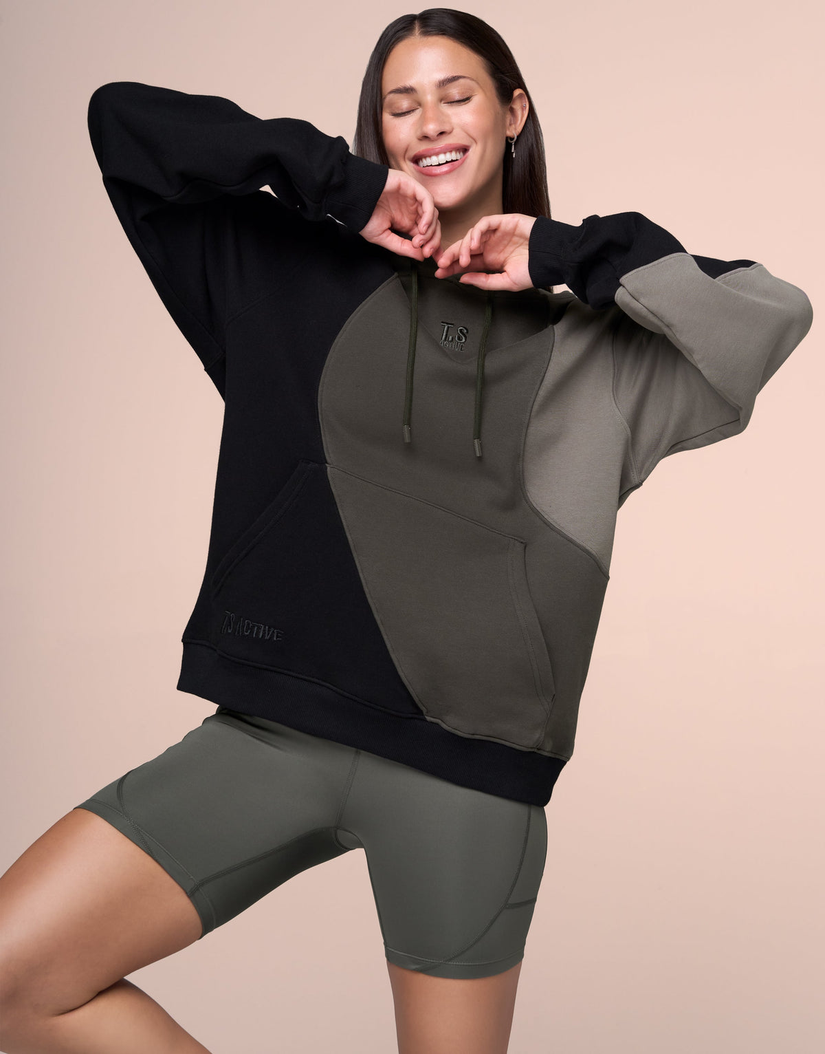 CLOUD BLACK SHORT