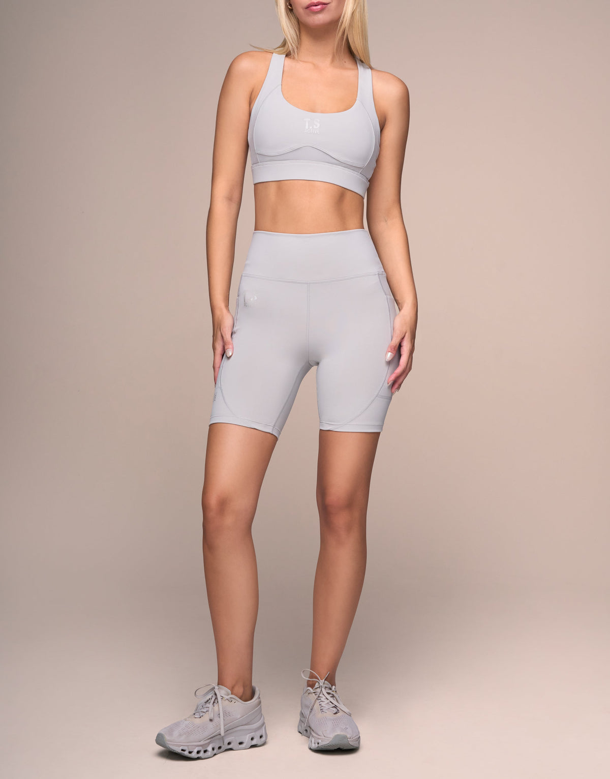 CLOUD GREY TOP