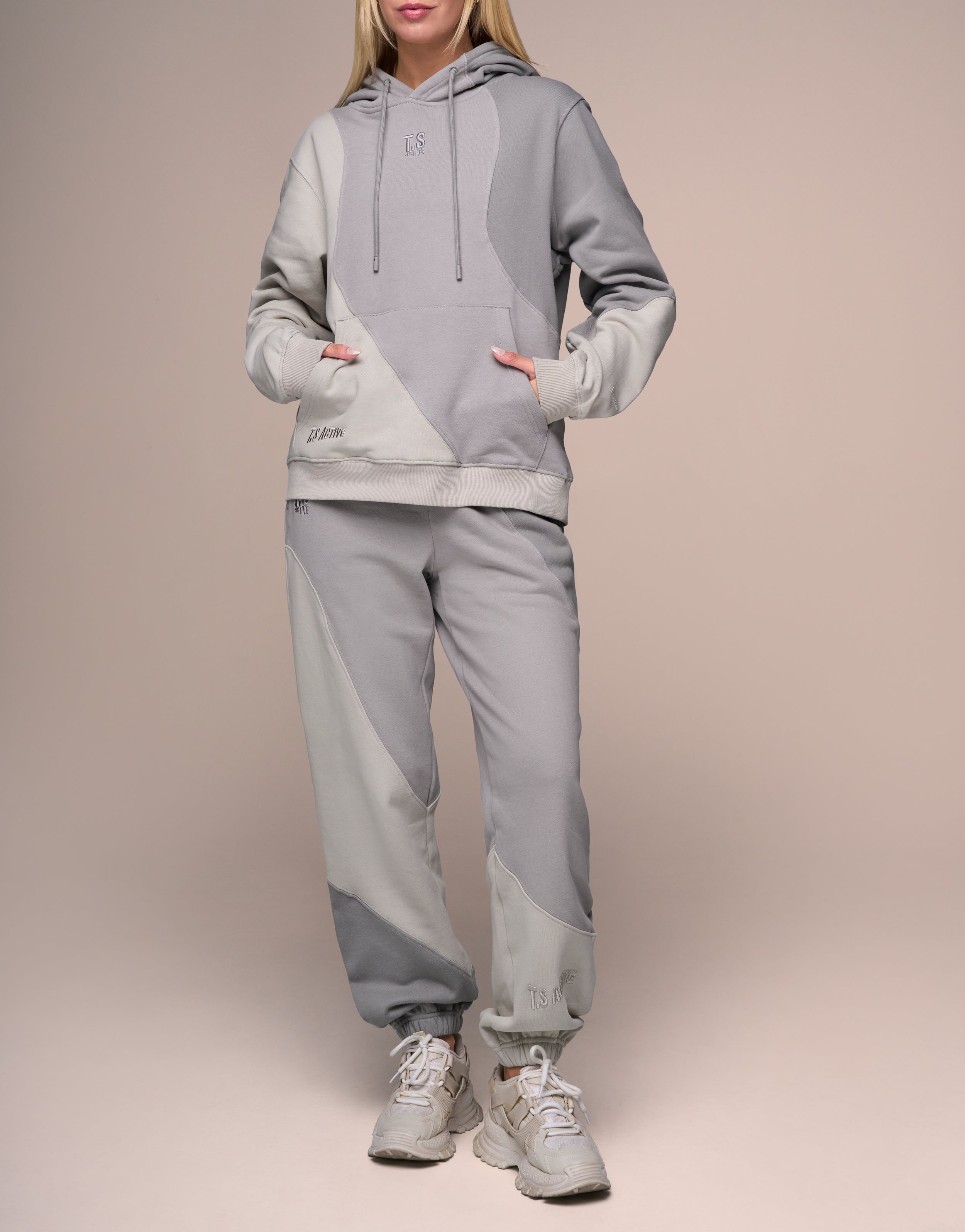 CLOUD GREY JOGGER