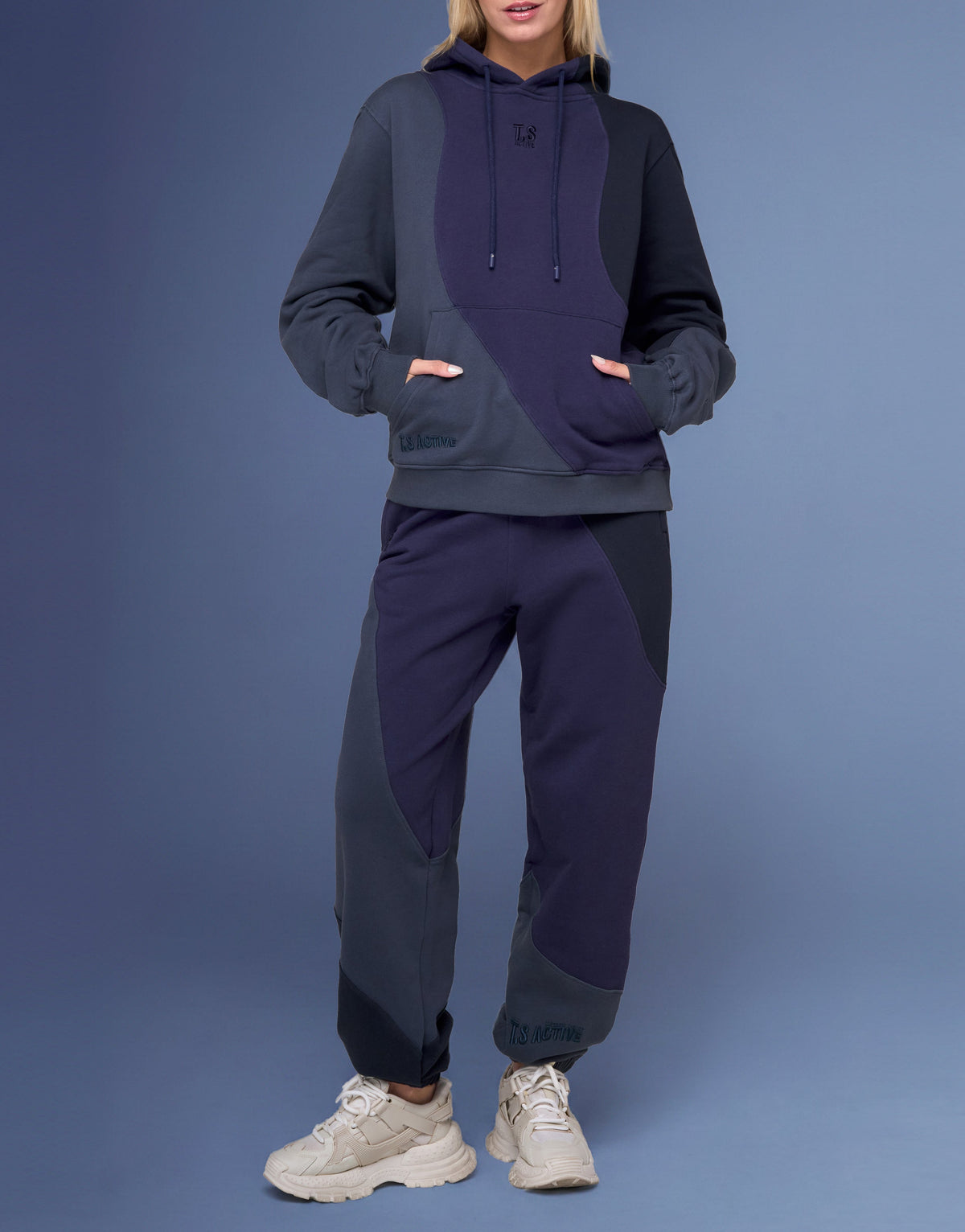CLOUD NAVY HOODIE