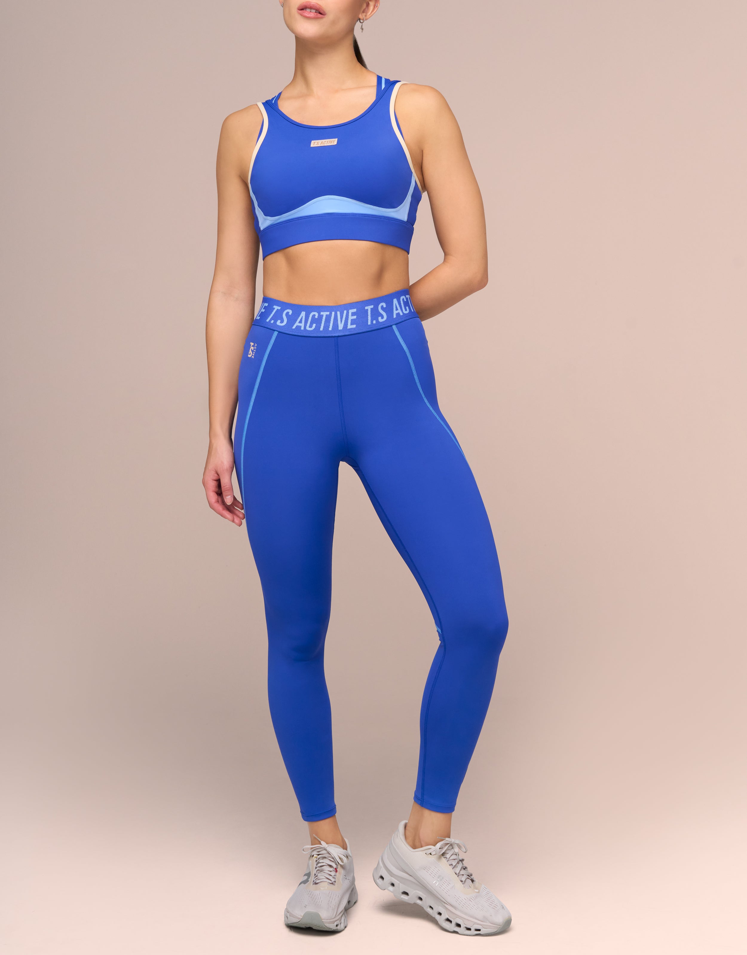 DUTTY NAVY TOP