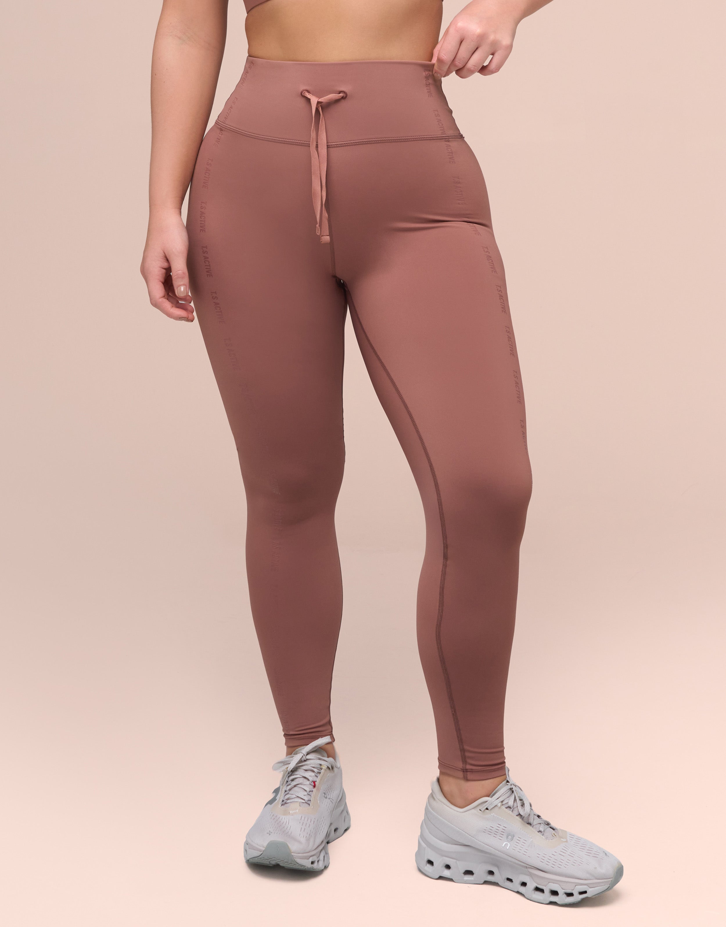 HOME RUN MOCHA LEGGING