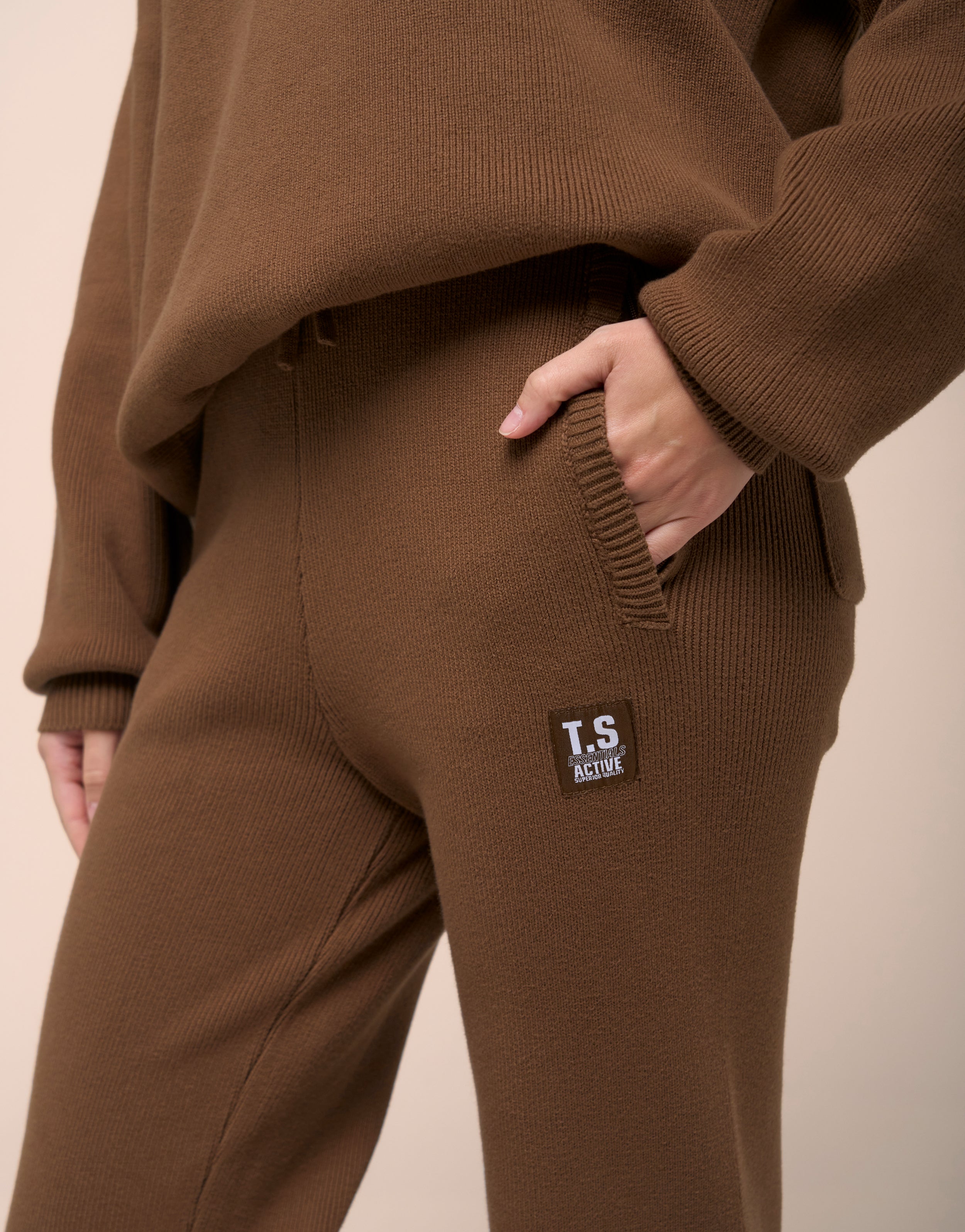 KNITTED MOCHA HOODIE