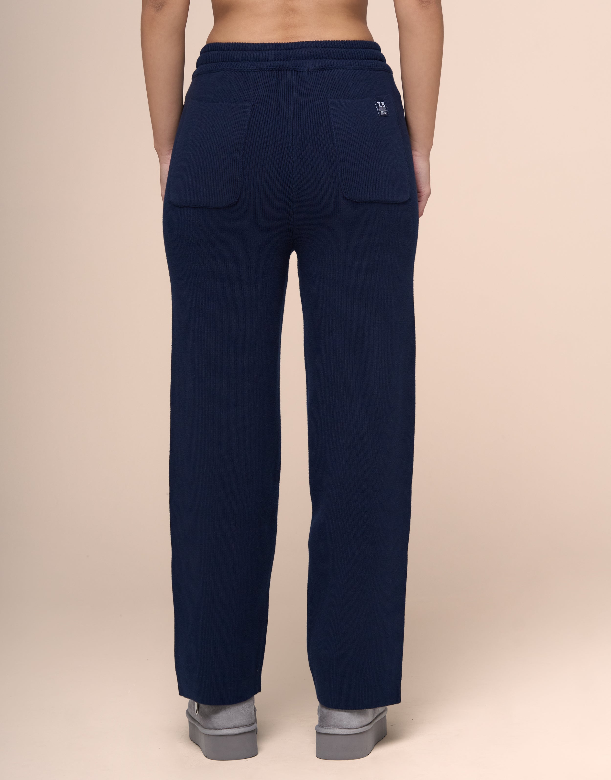 KNITTED NAVY JOGGER