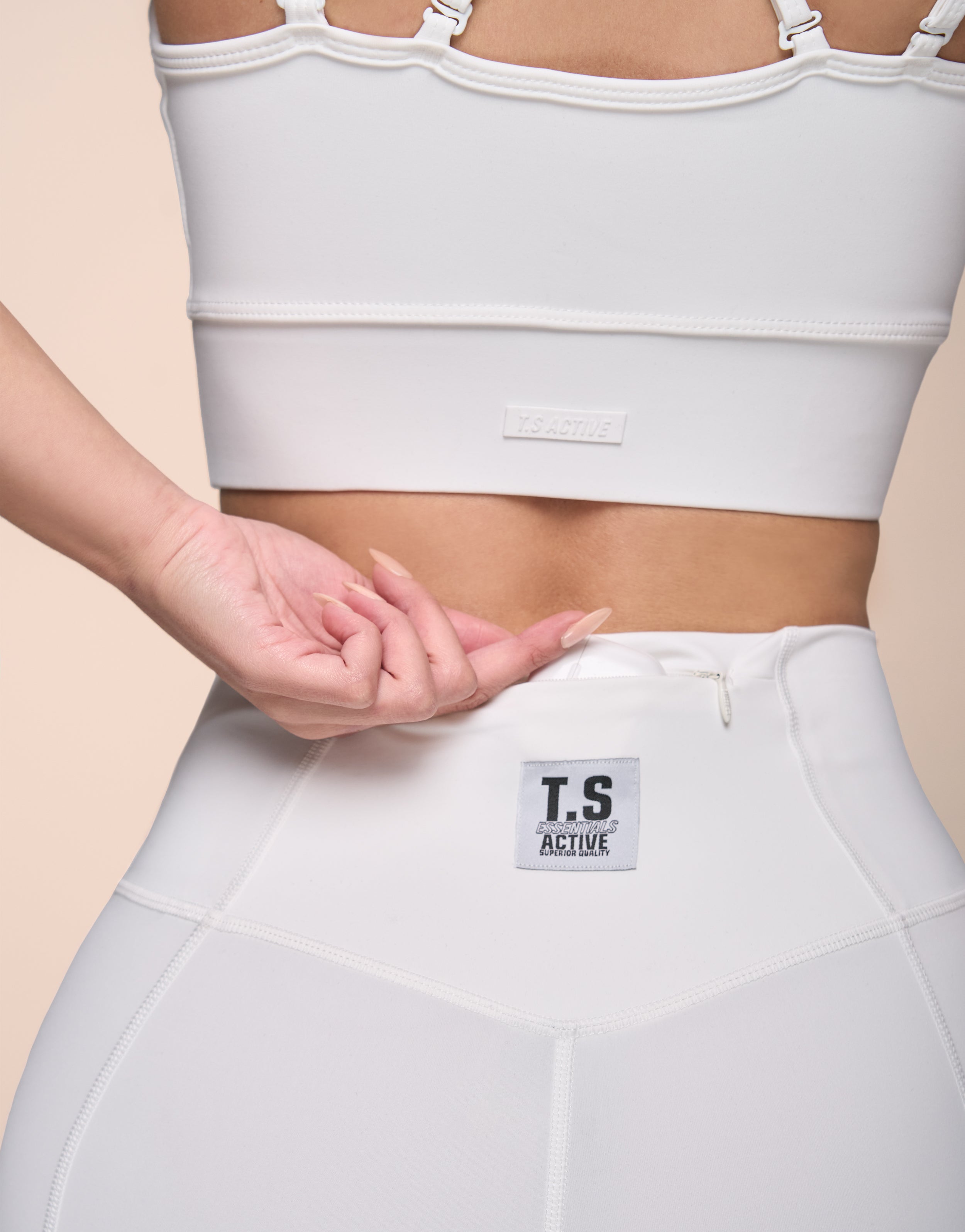 KNITTED WHITE LEGGING