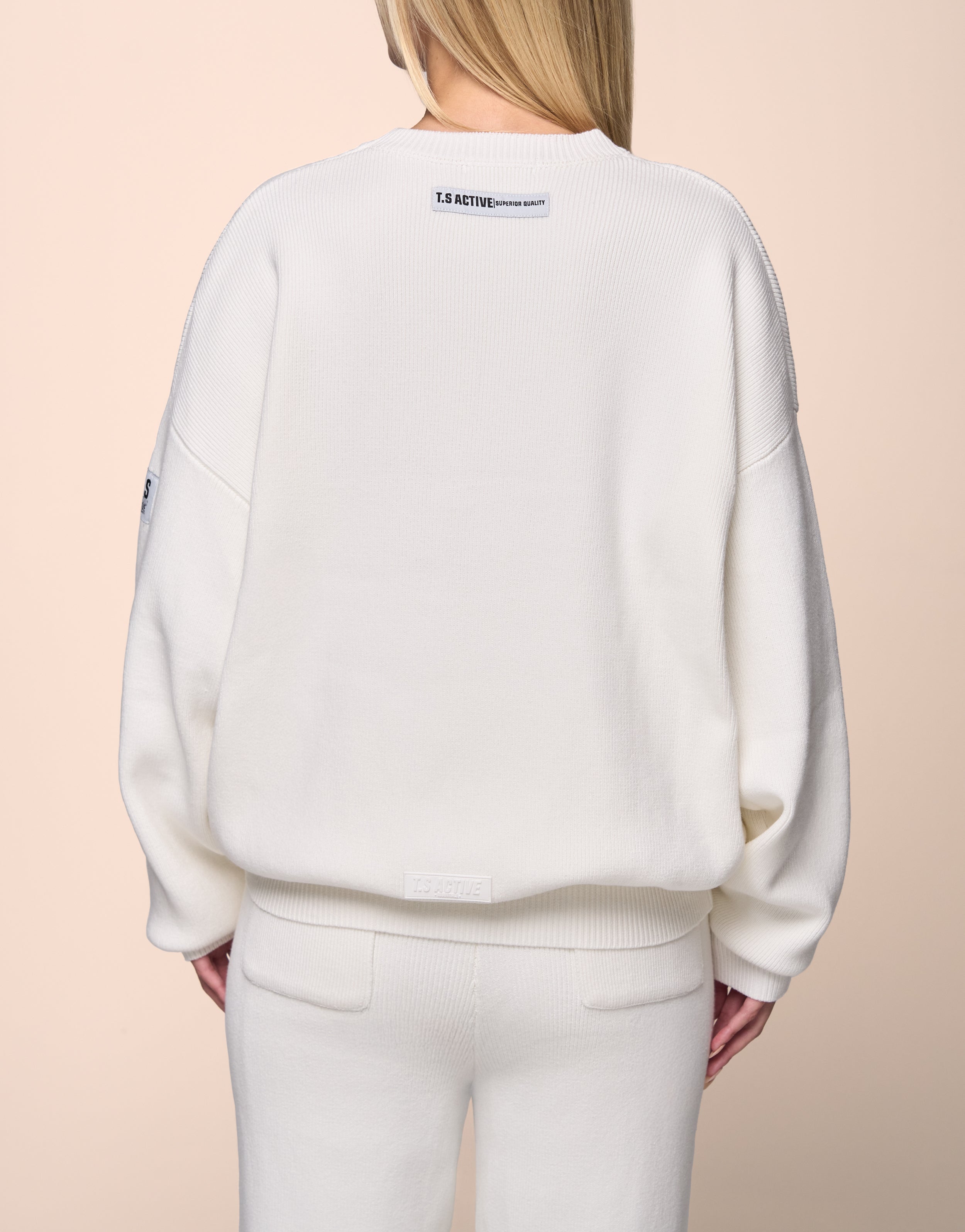 KNITTED WHITE HOODIE