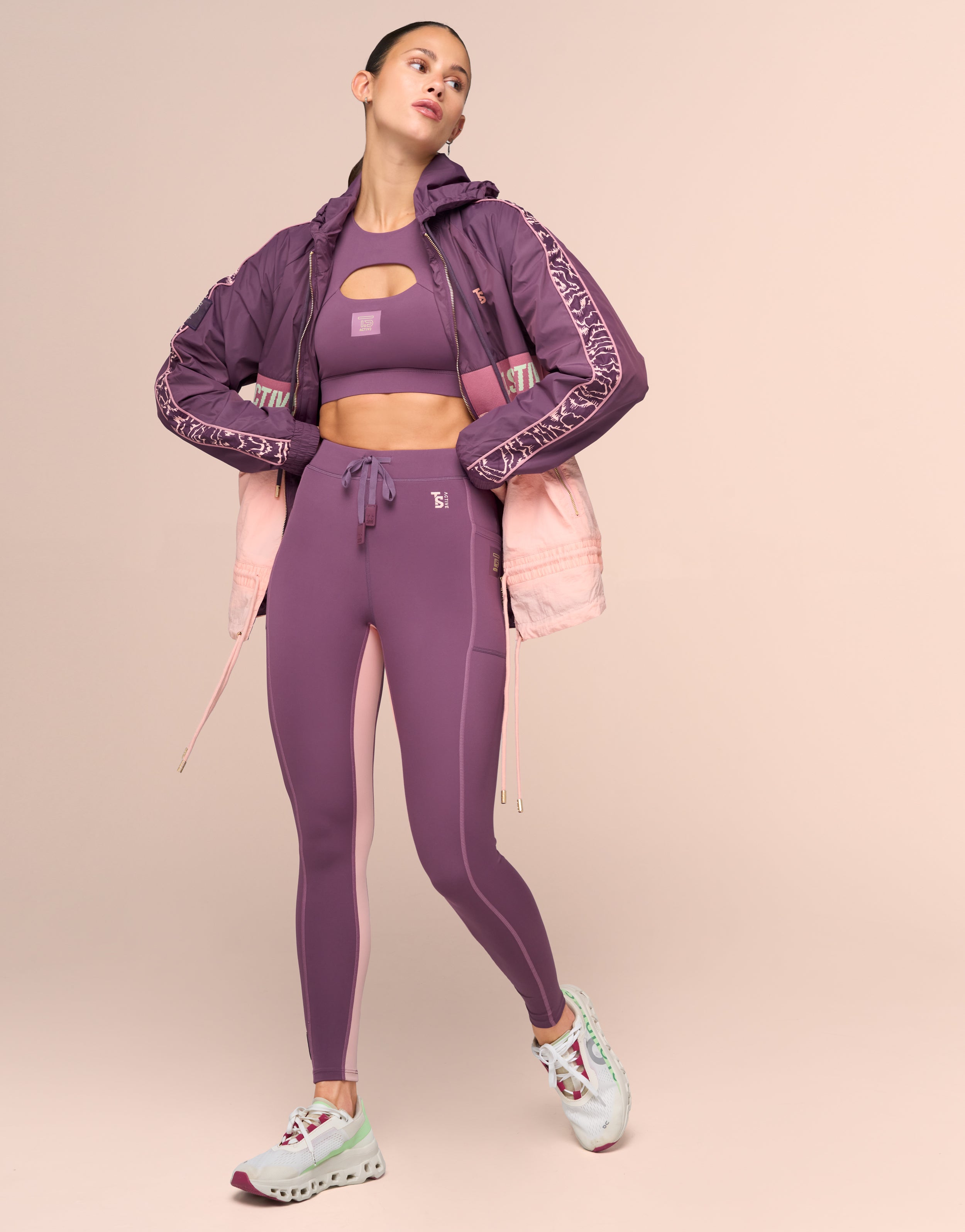 SPORTY CHERRY WINDBREAK
