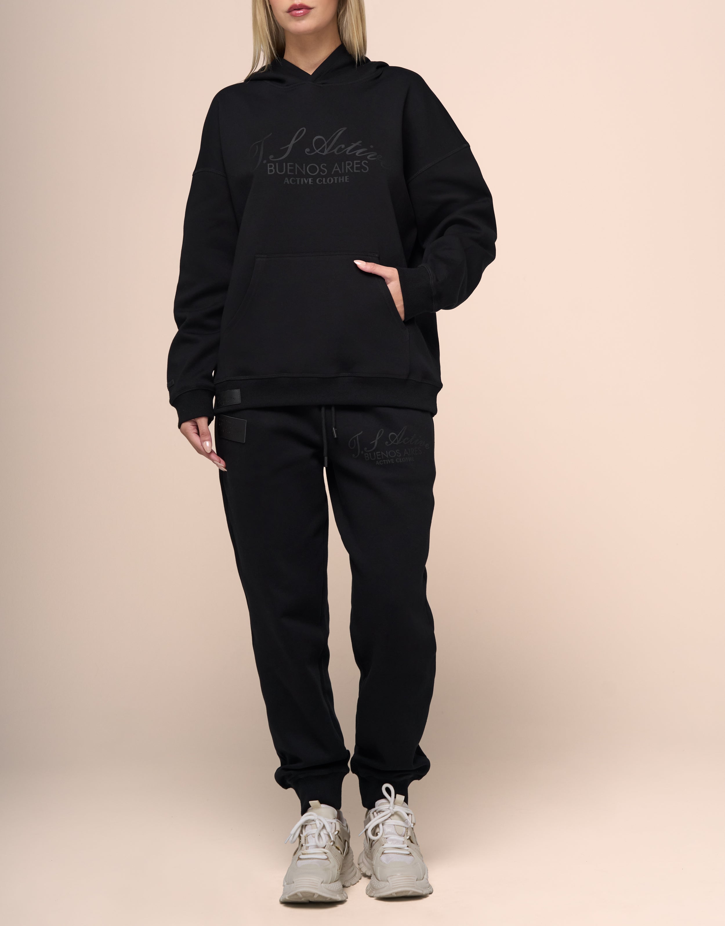 VERSALLES BLACK HOODIE