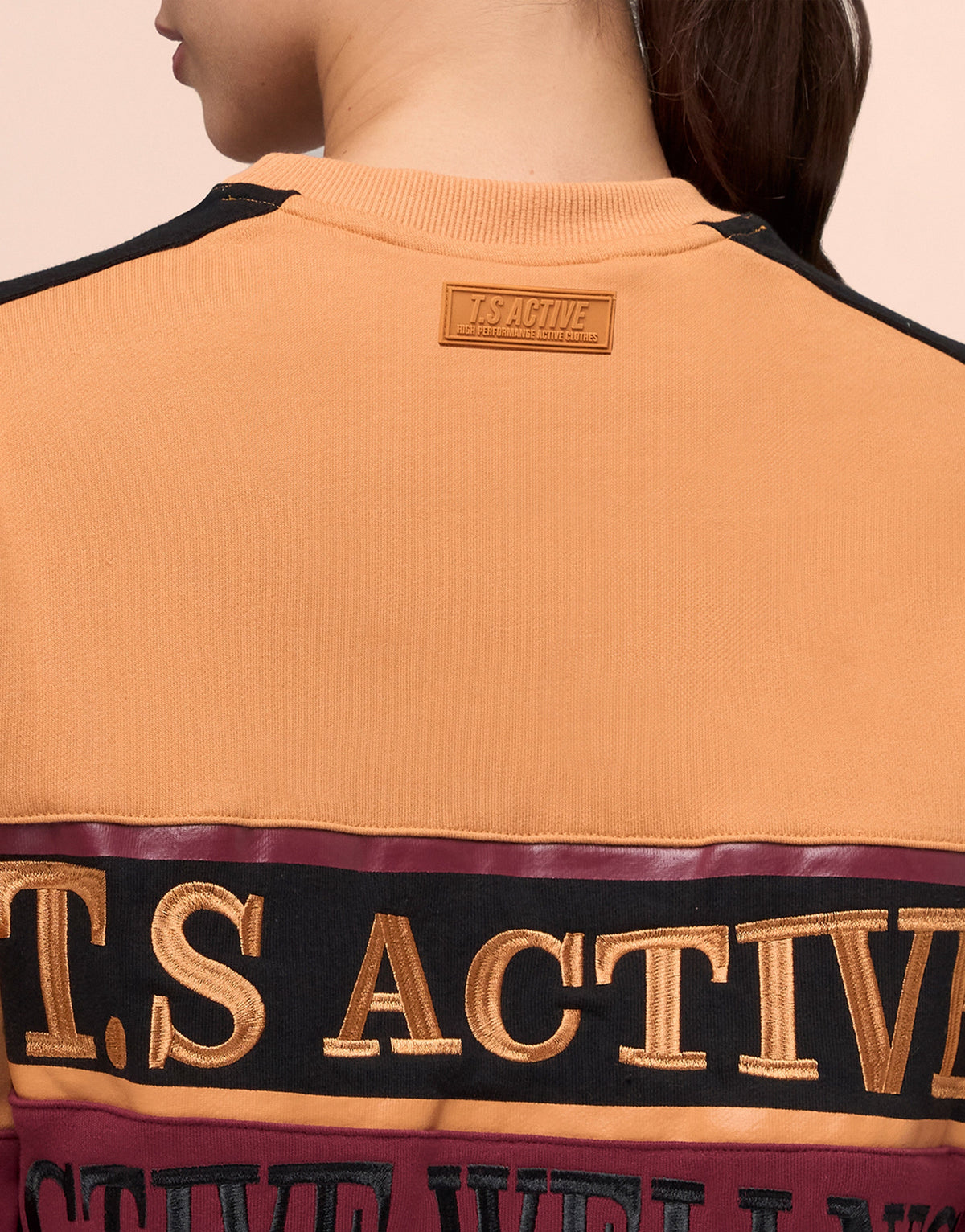 WELLNESS CARAMEL SWEATER