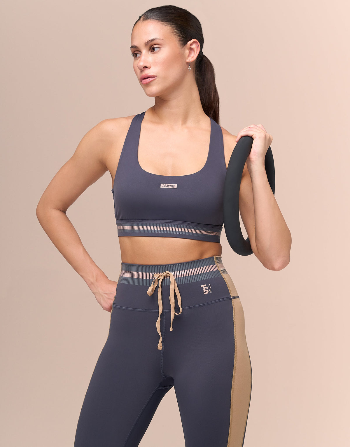 WILD PITCH DARK GREY