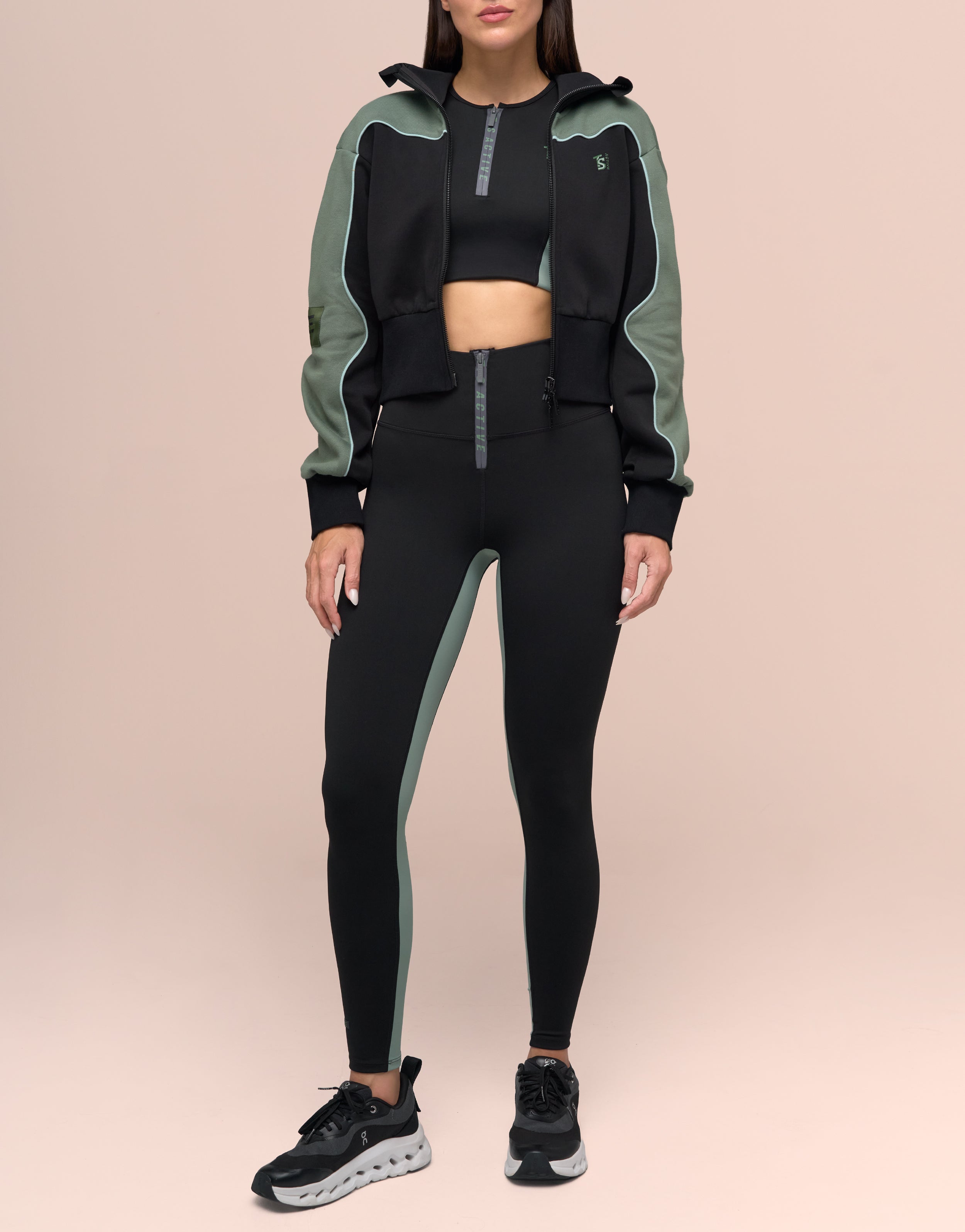 ZIPPED ARMY WINDBREAK