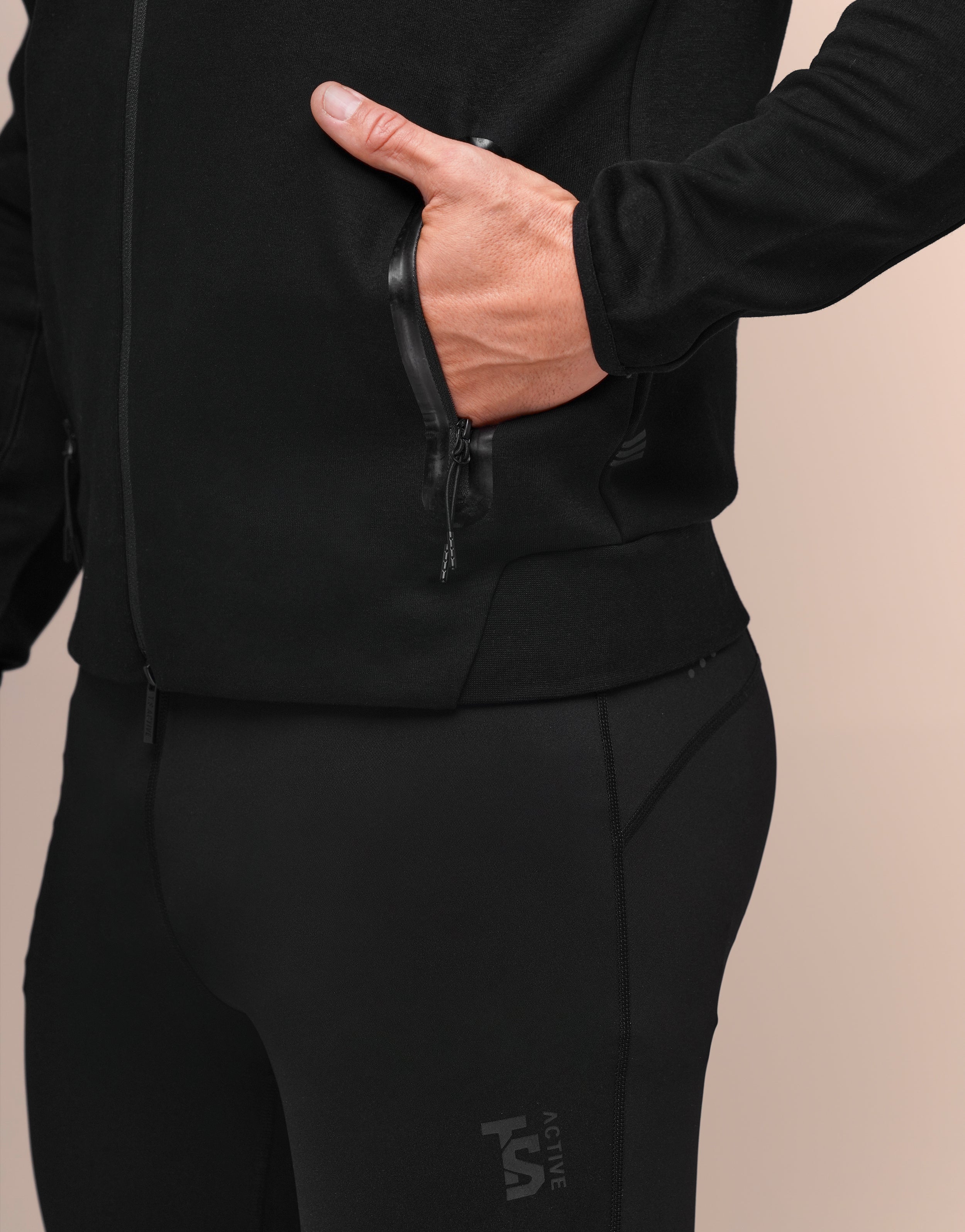 TECH JACKET MEN