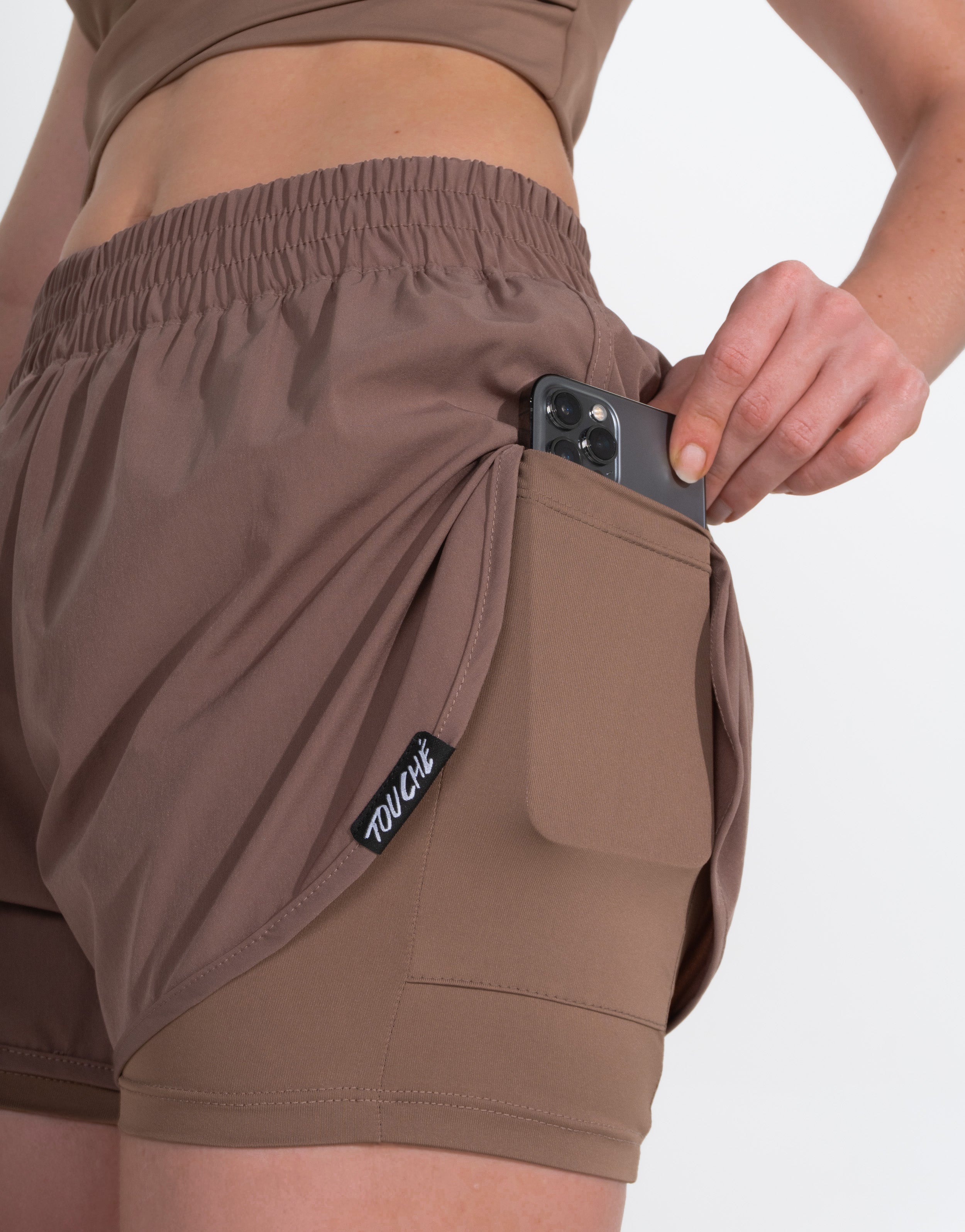 RUNNING MOCHA SHORT