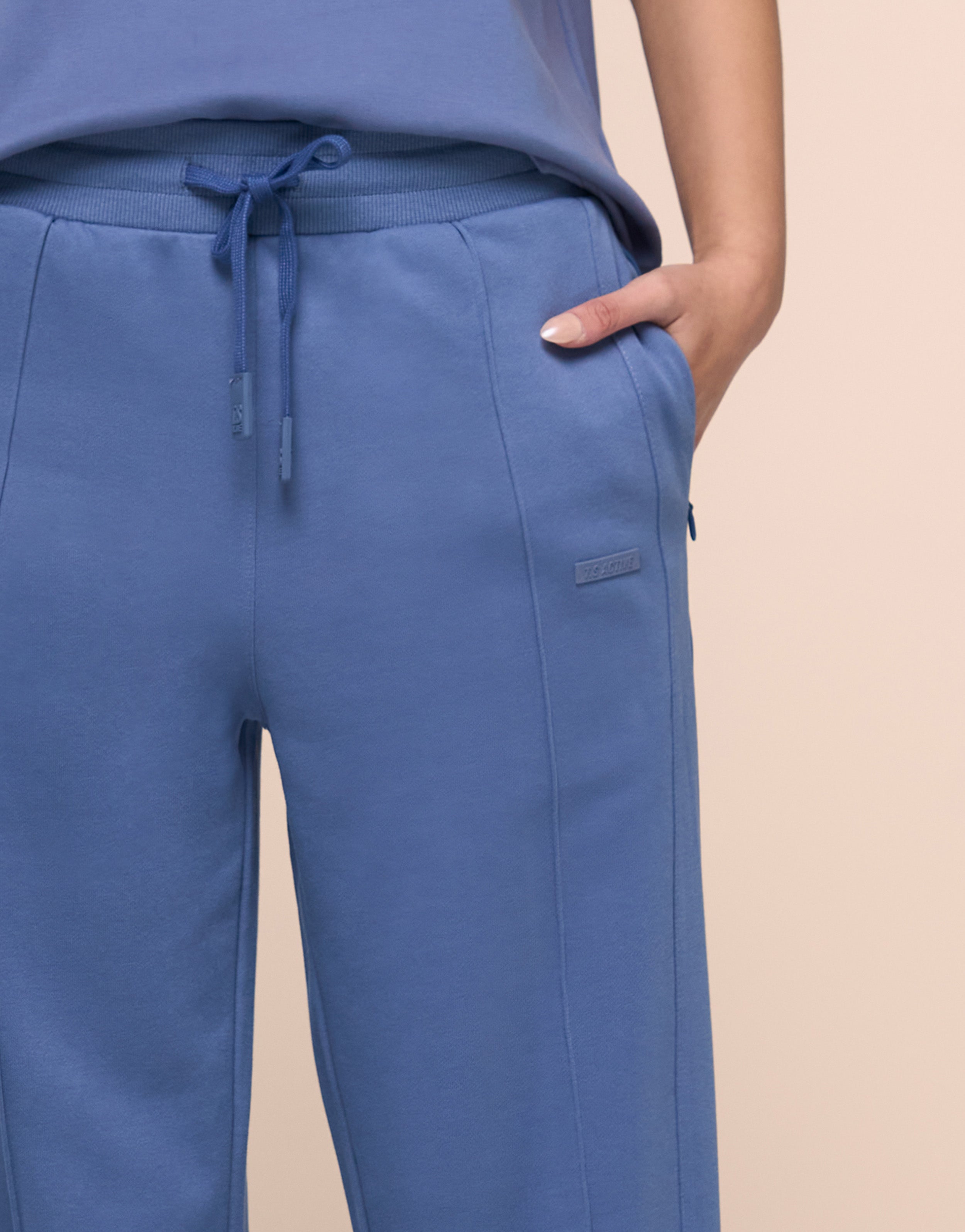 DAHLIA SKY JOGGER