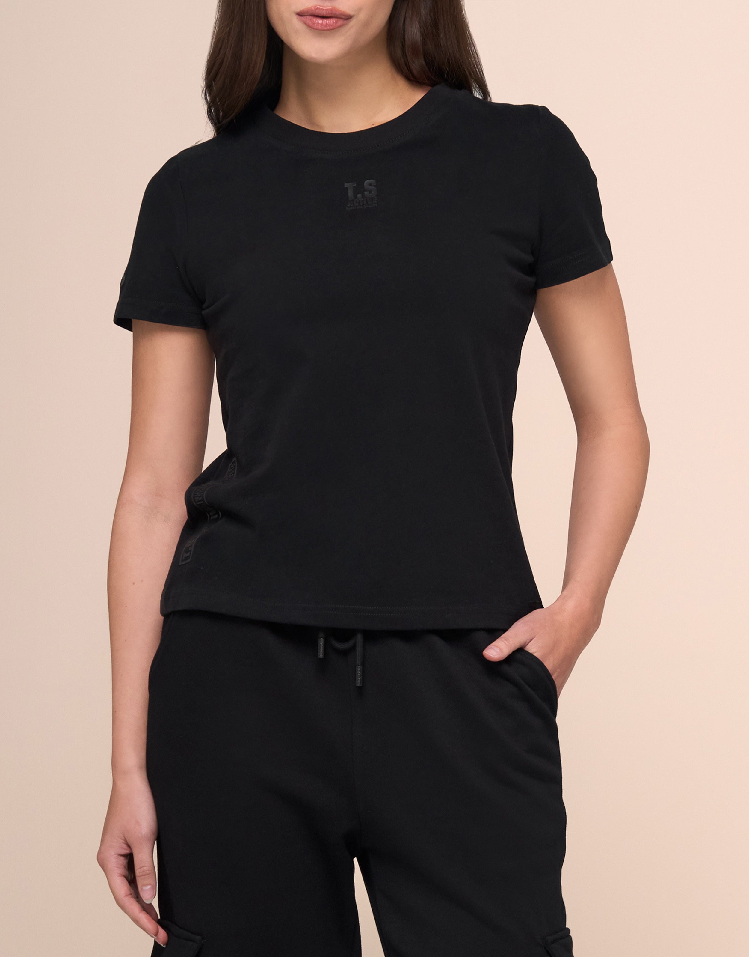 VANILLA BLACK TEE