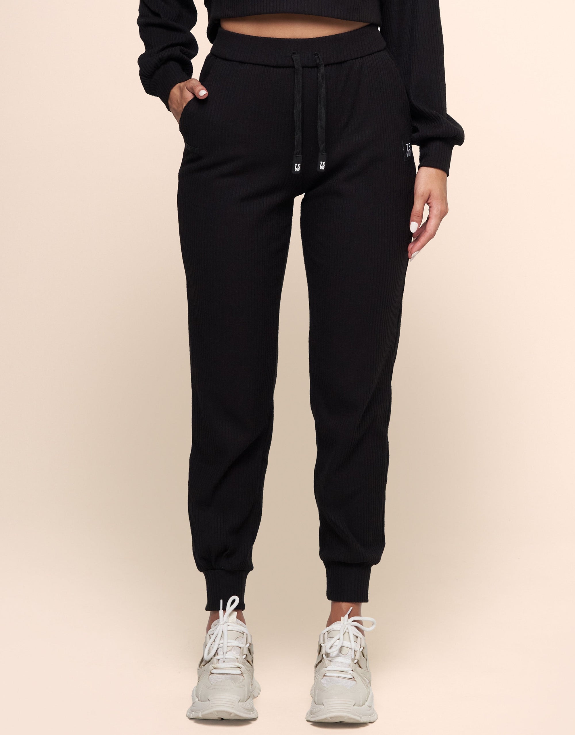 KNIT BLACK JOGGER