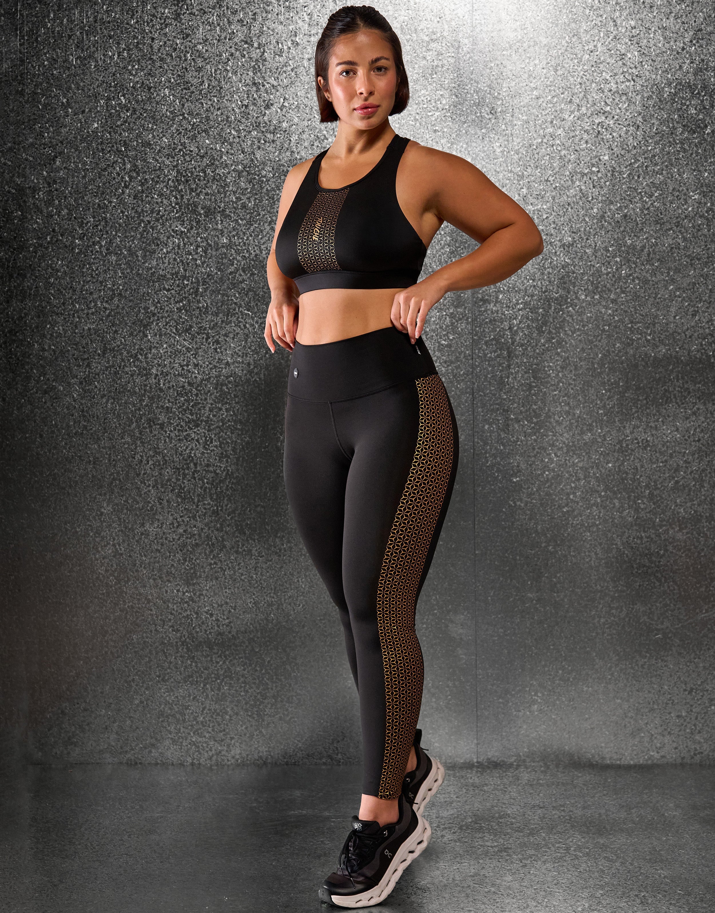 GOLD HEXAGON TOP