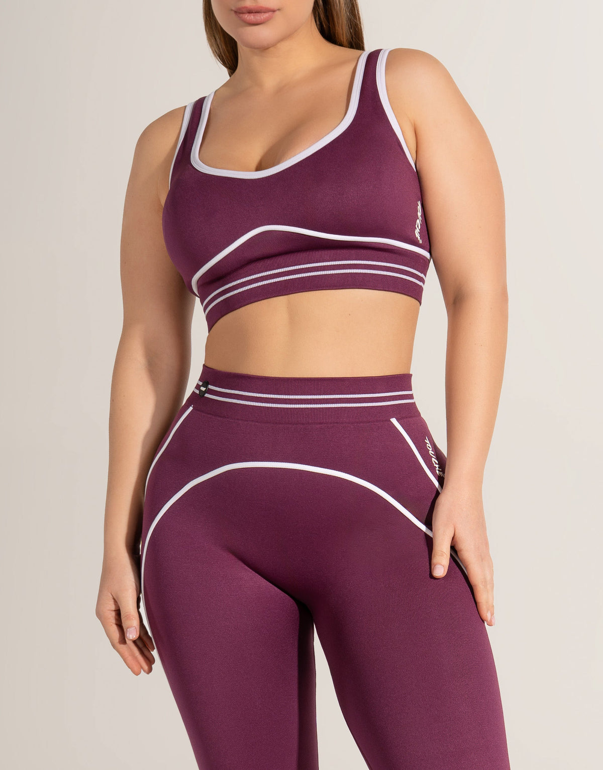 BLOOM BURGUNDY TOP SEAMLESS
